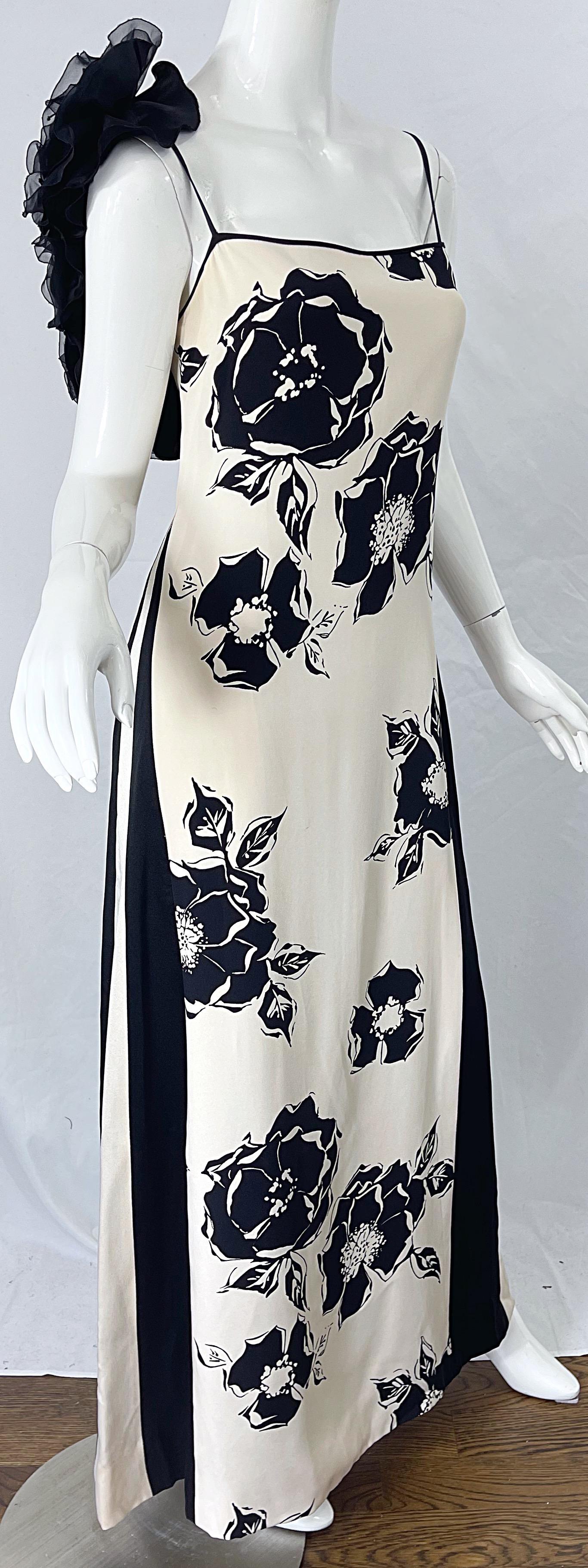 1990s James Galanos Black and White Rosette Sleeve Vintage 90s Silk Gown Dress For Sale 3