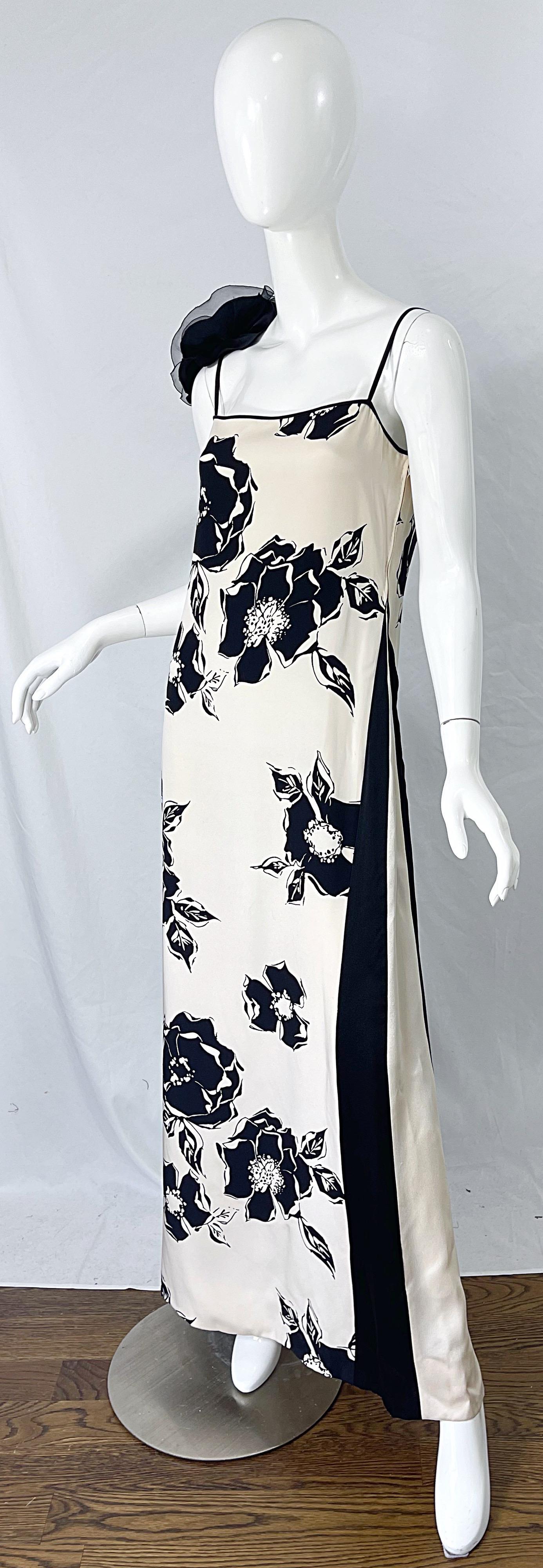 1990s James Galanos Black and White Rosette Sleeve Vintage 90s Silk Gown Dress For Sale 5