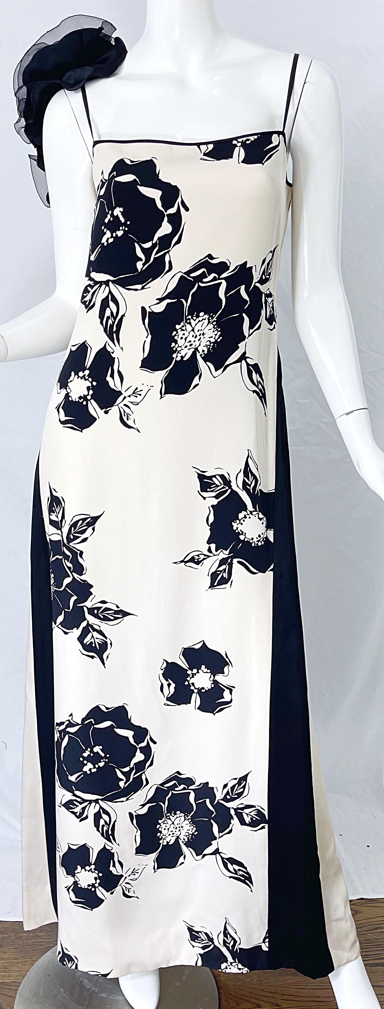 1990s James Galanos Black and White Rosette Sleeve Vintage 90s Silk Gown Dress For Sale 1