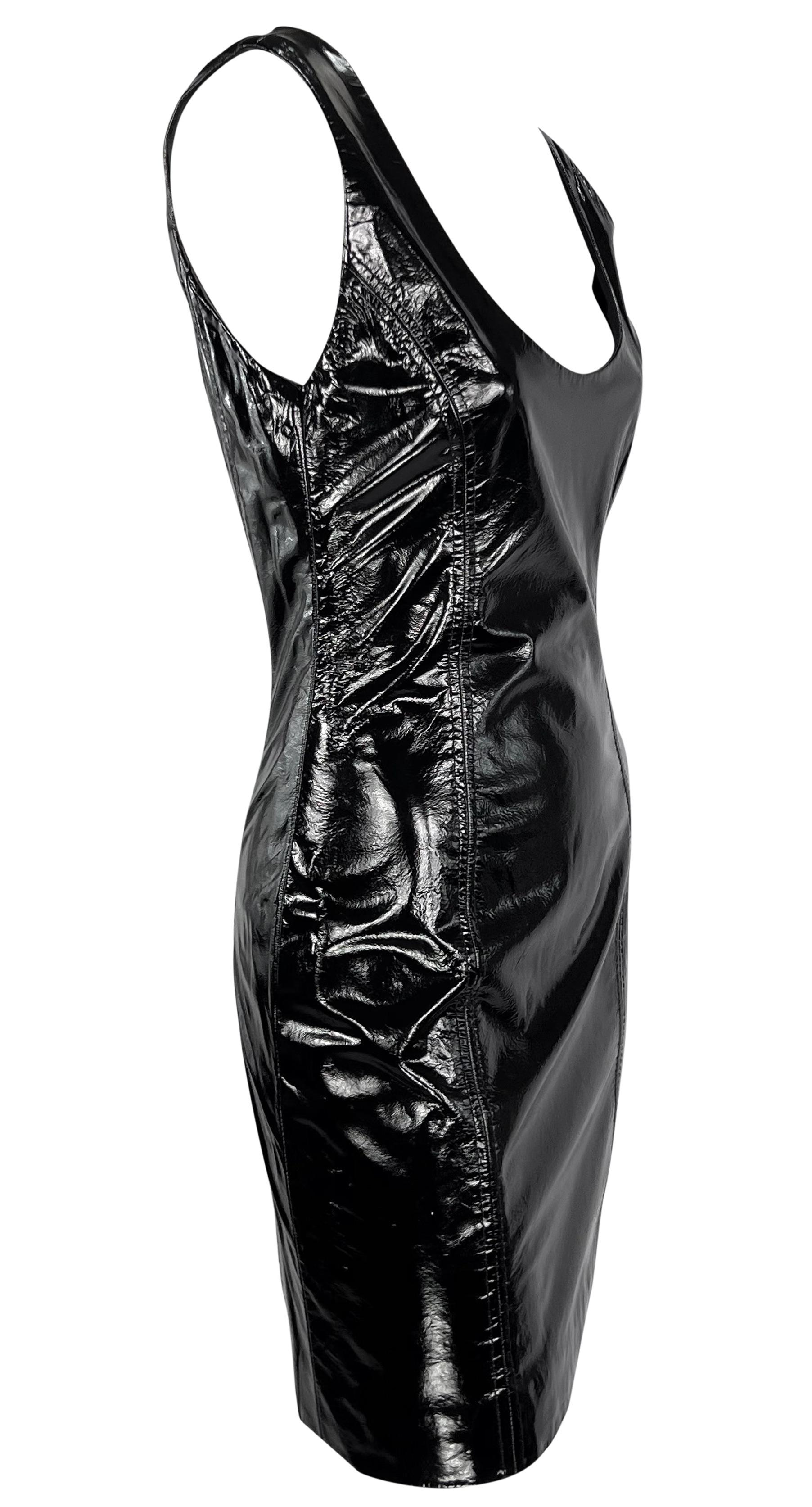1990 A James Galanos Couture Mini robe sans manches en cuir verni noir en vente 1