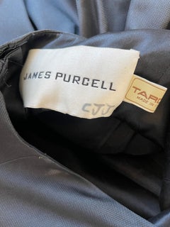 James Purcell anni '90 in seta nera con piume di struzzo Vintage 90s Cocktail Halter Dress