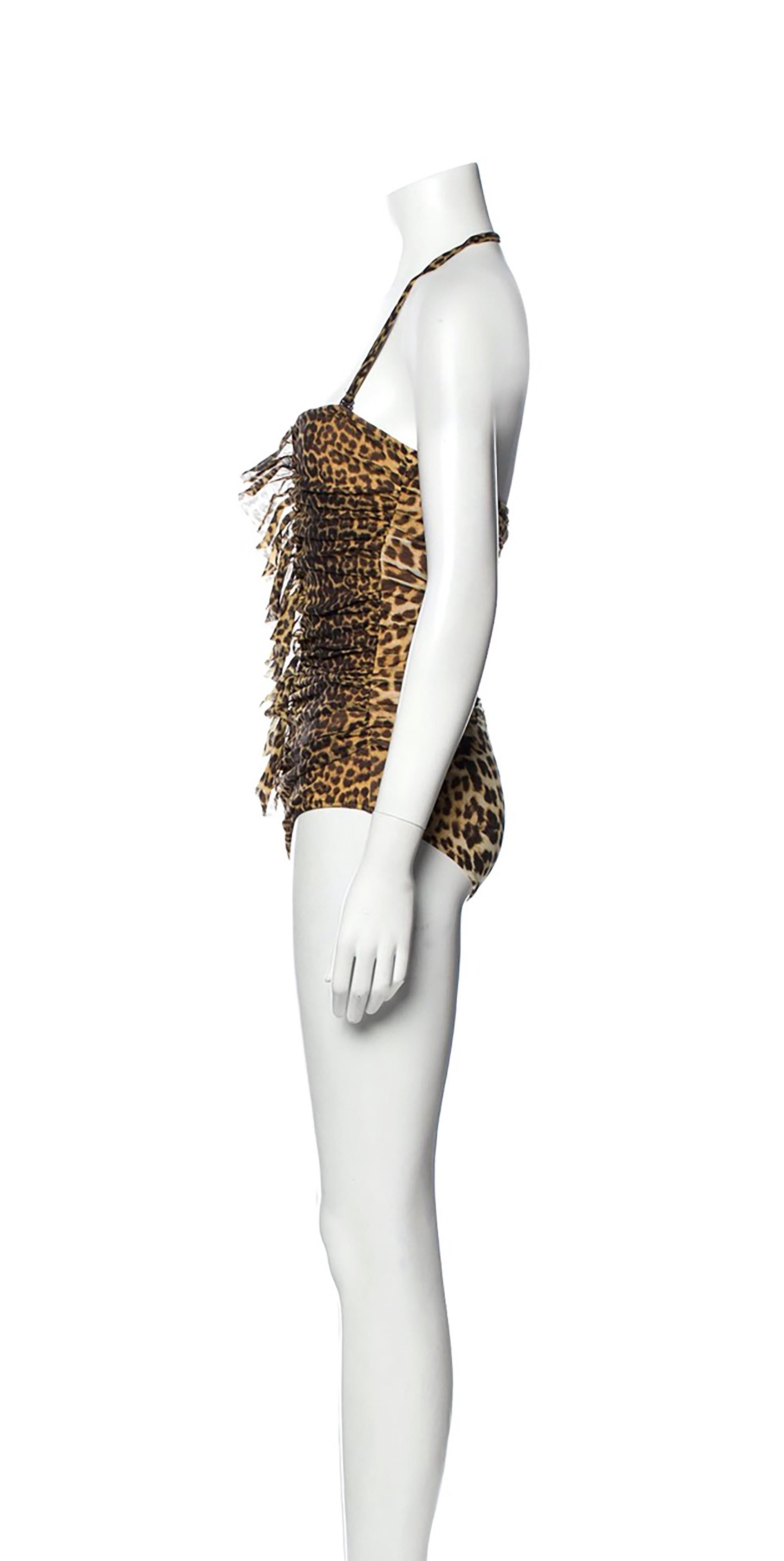 1990s Jean Paul Gaultier Animal Print Bathing Suit
Halter
Leopard Print
Ruffle
Condition: Excellent, looks new
100% polyamide
Size S / US 4 / IT40
