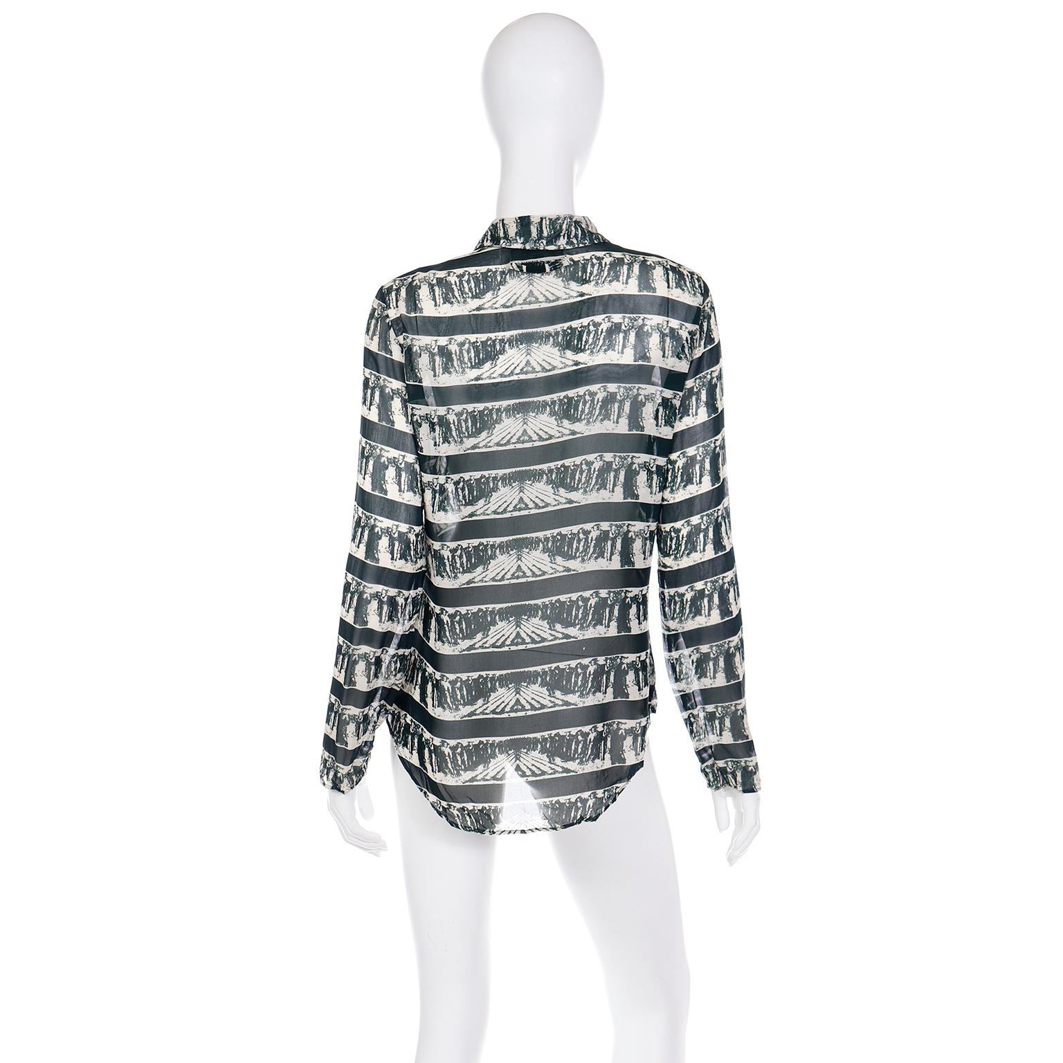 1990er Jean Paul Gaultier Transparentes Hemd mit Grafikdruck und durchsichtigem Knopfleiste und Etikett im Zustand „Hervorragend“ im Angebot in Portland, OR