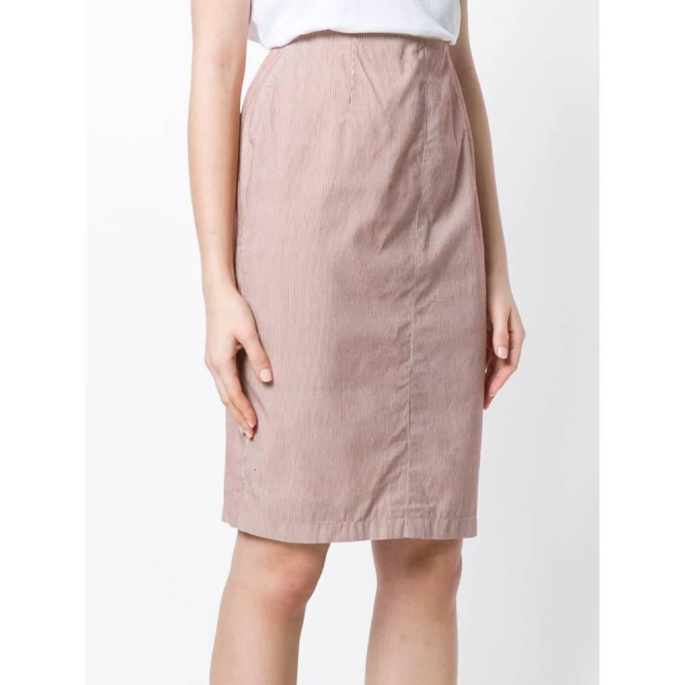 Jean Paul Gaultier straight skirt with striped print in burgundy and beige cotton blend with high waist, zip closure on the back, above the knee length and straight hem.

Years: 90s

Made in Italy

Size: 44 IT

Linear measures

Lenght: 59 cm
Waist: