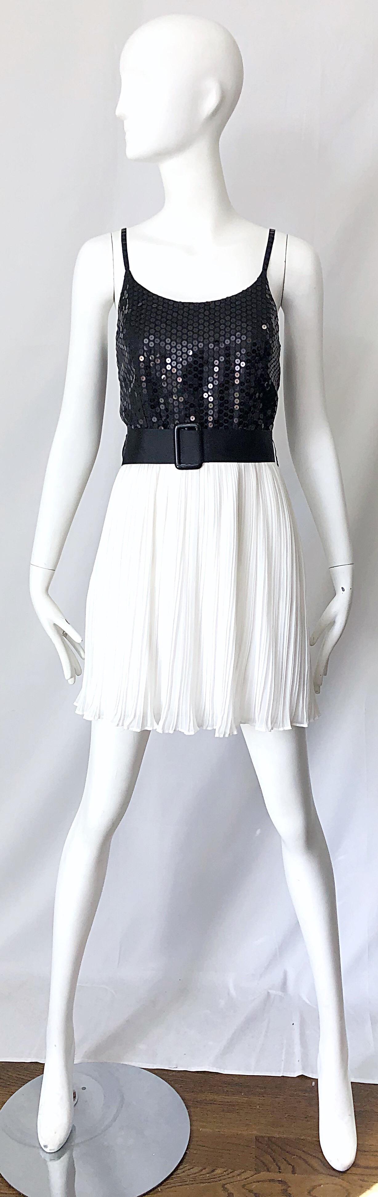 Mini Vestido Vintage Años 90 Jenny Packham de Seda con Lentejuelas en Blanco y Negro en venta 7