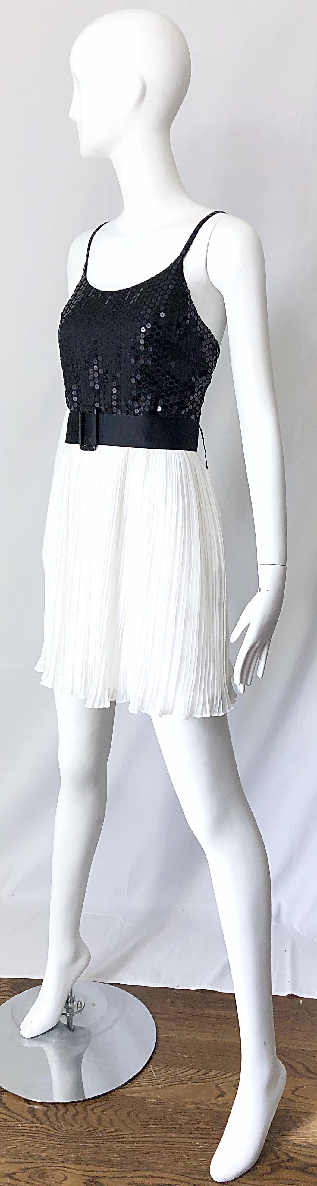 Gray 1990s Jenny Packham Black and White Sequined Silk Vintage 90s Mini Dress For Sale