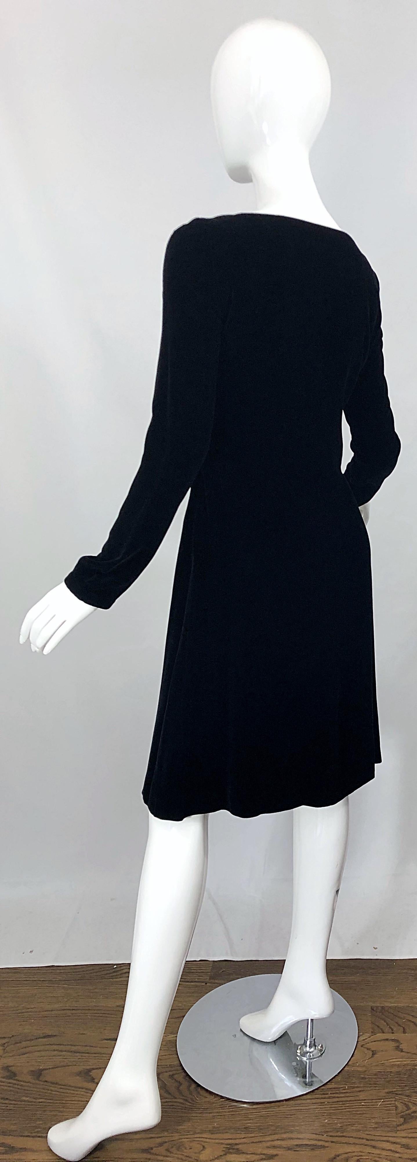 1990s Jil Sander Black Lightweight Velvet Size 34 / 2 4 Minimalist Vintage Dress For Sale 3