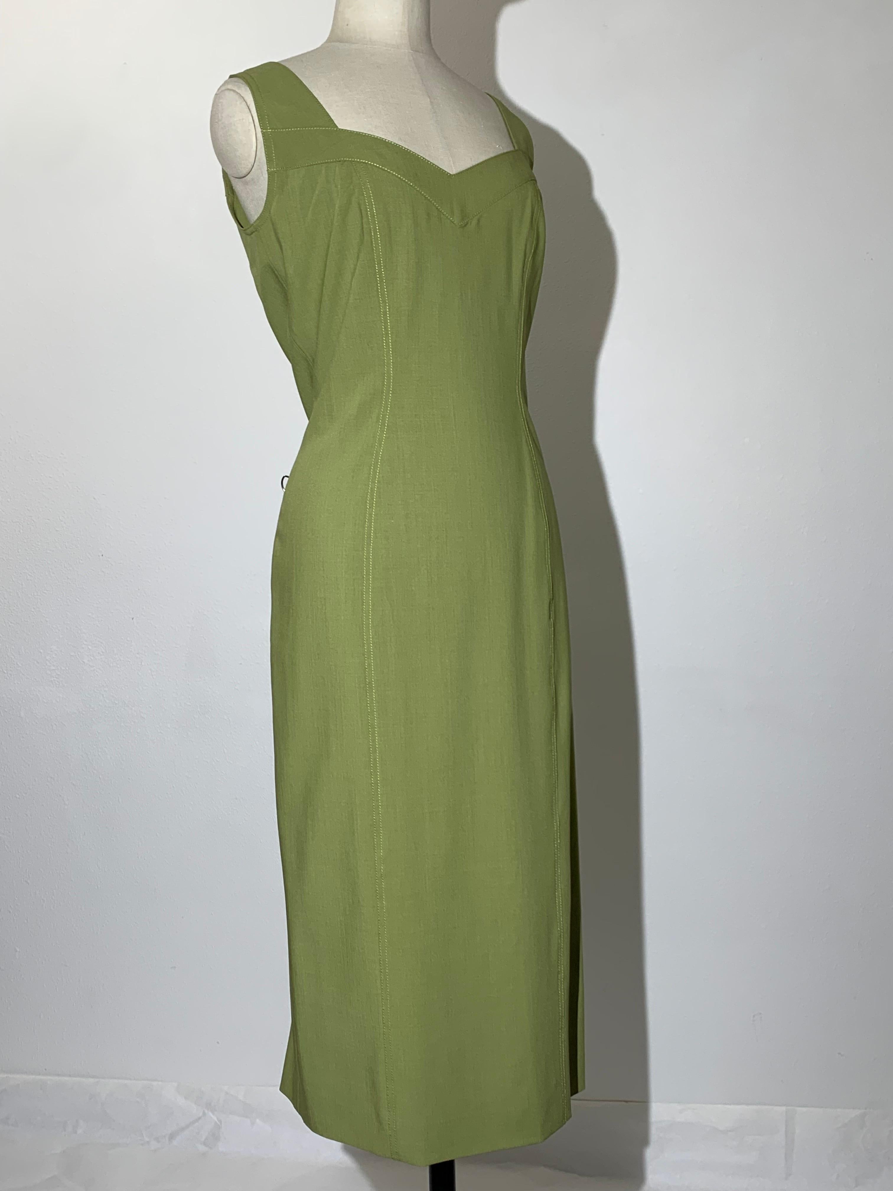 1990er John Galliano Sage Green Leichtes Stretch-Scheidenkleid aus Wolle Damen im Angebot