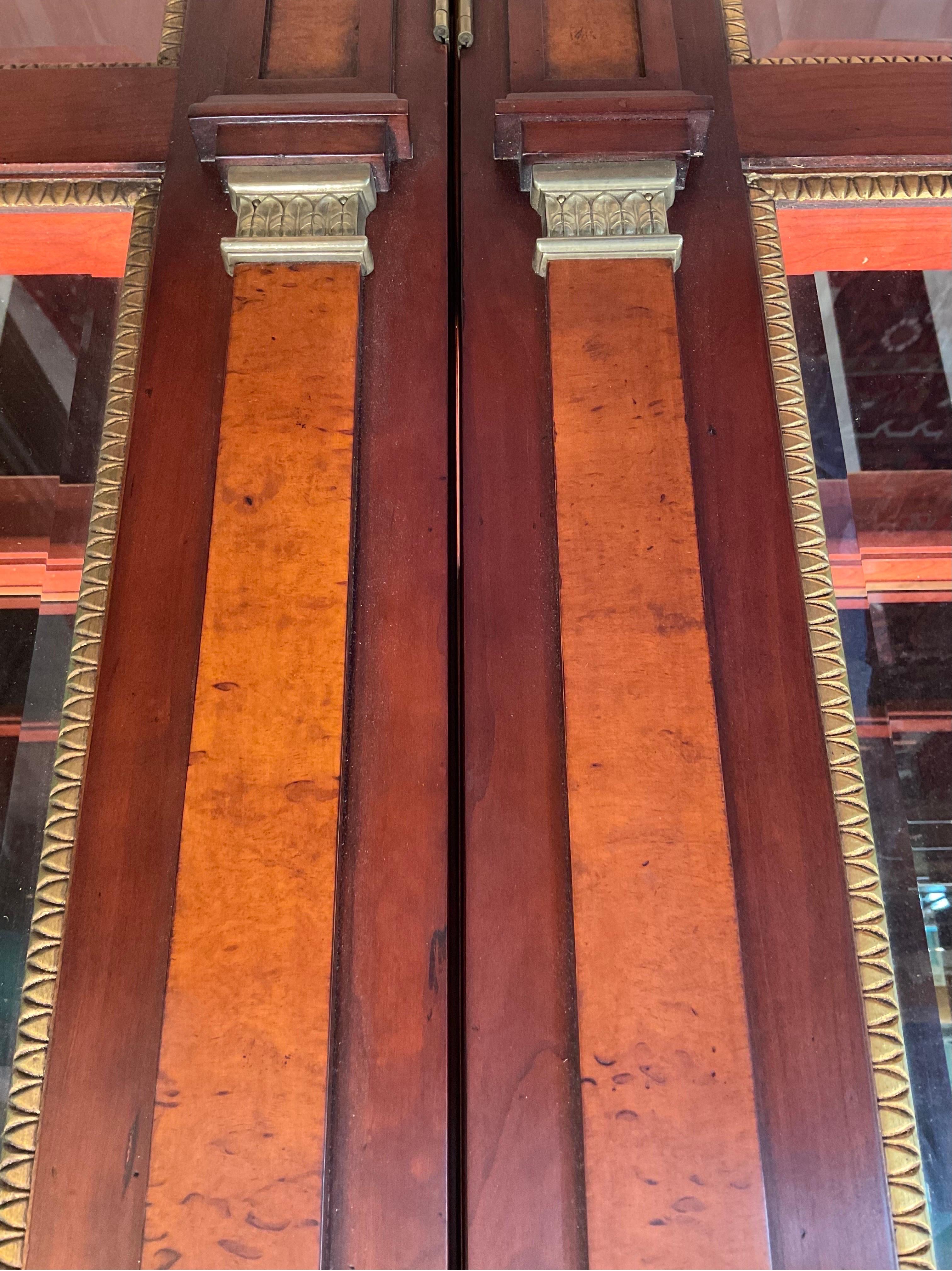 Fin du 20e siècle Armoire néoclassique John Widdicomb n° 5588 des années 1990 en vente