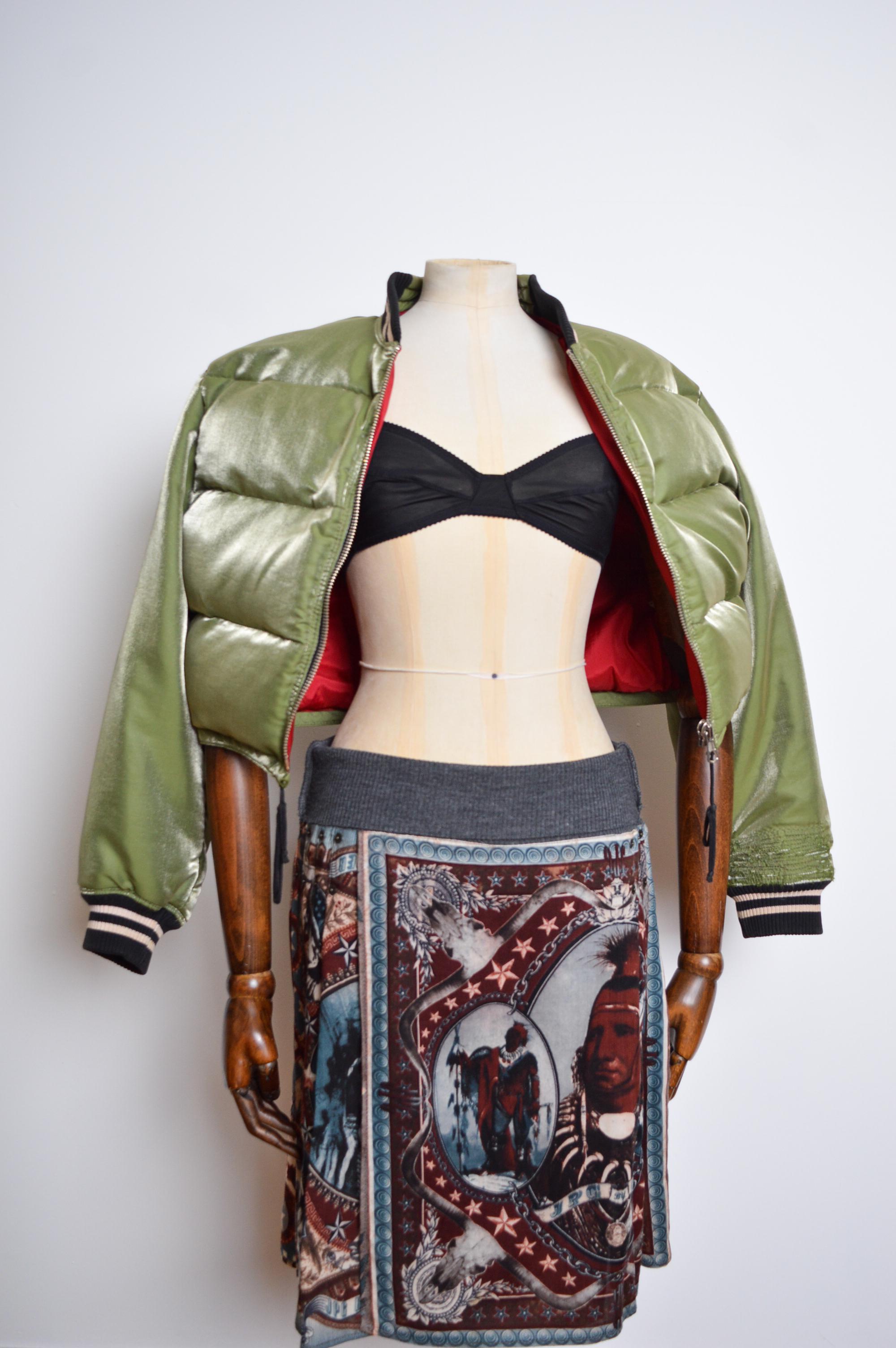 1990's JPG Khaki Green JEAN PAUL GAULTIER Cropped Bomber puffer Jacket with Hood For Sale 7