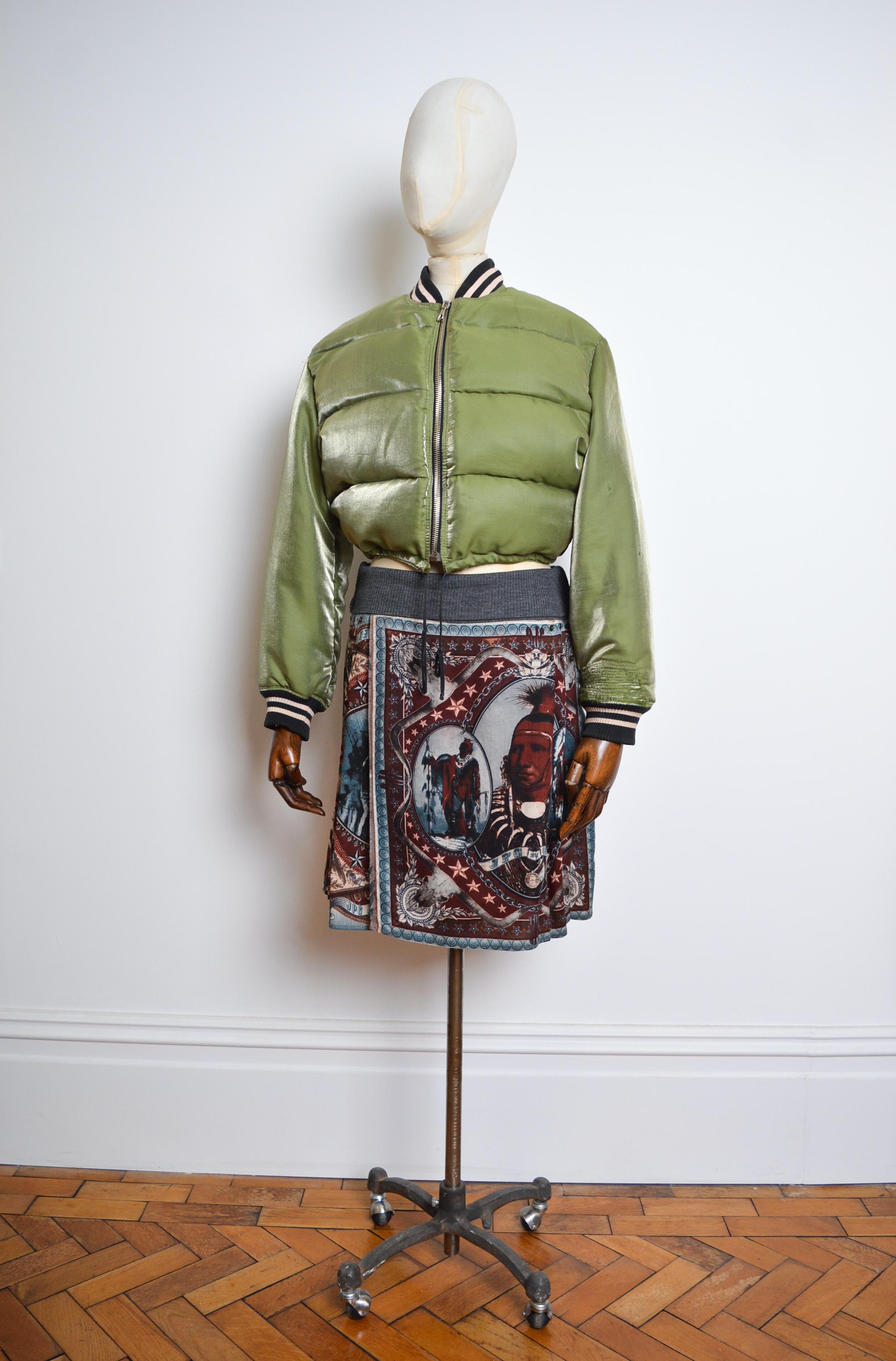 1990's JPG Khaki Green JEAN PAUL GAULTIER Cropped Bomber puffer Jacket with Hood For Sale 8