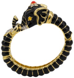 1990er Kenneth Jay Lane Black Emaille und Strass Elephant Clamper Armband