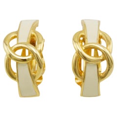 1990 Kenneth Jay Lane Boucles d'oreilles à clip en émail et or avec cercles torsadés