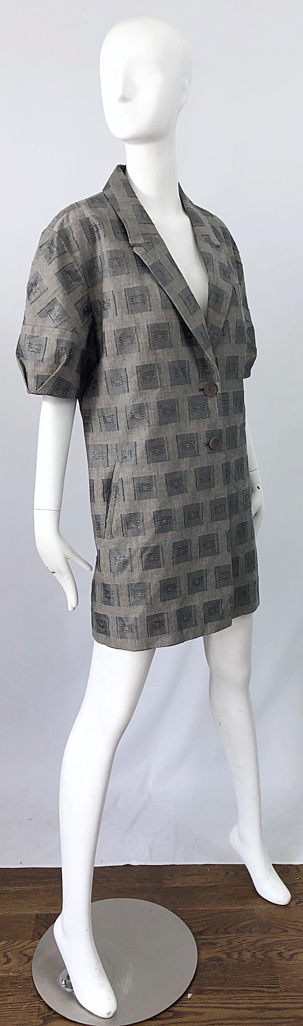 Women's 1990s Kenzo Gray Metallic Short Sleeve Size 42 / US 10 Vintage Blazer 90s Jacket For Sale
