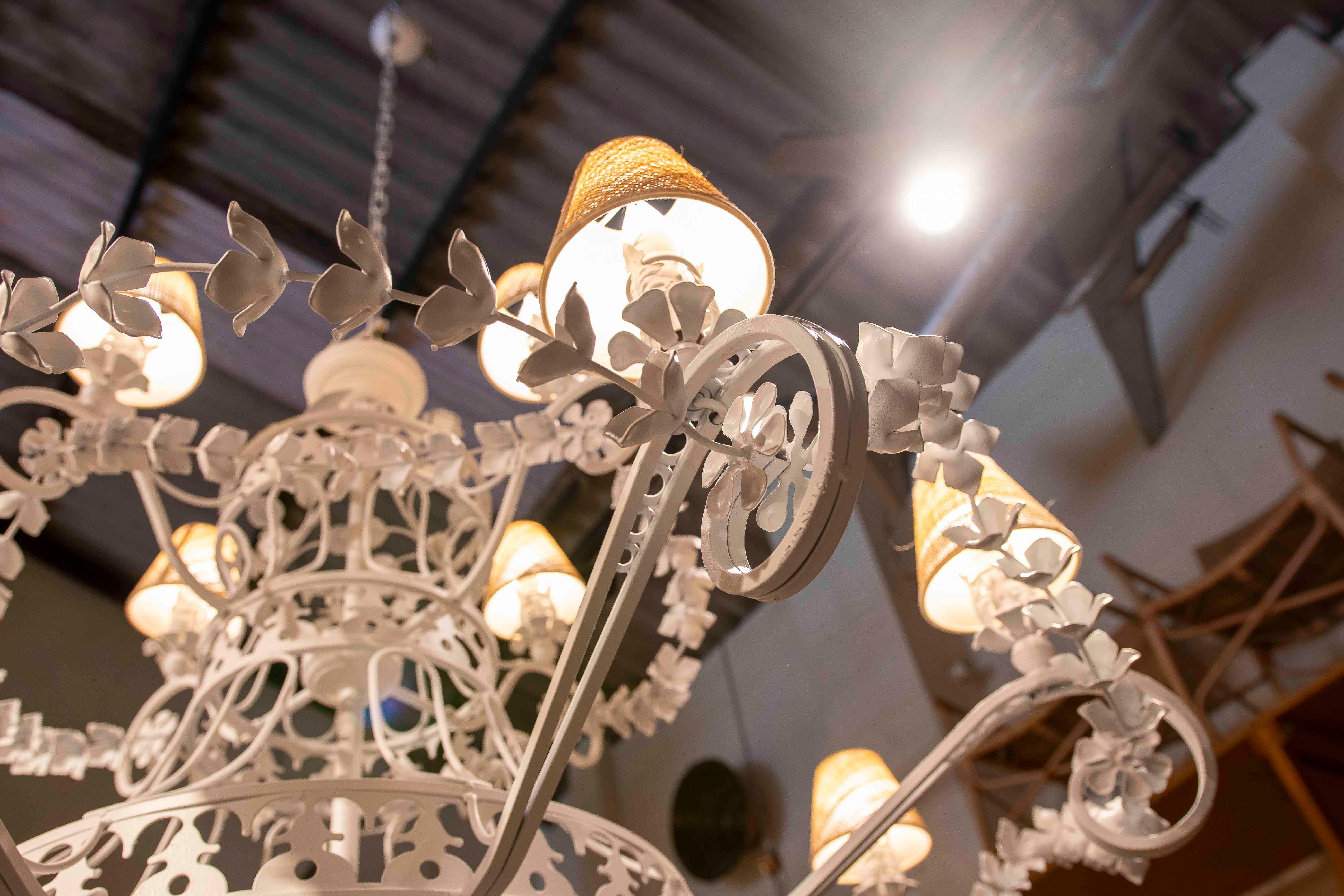 1990s Large Crown Style Ceiling Lamp in White Iron with Leaves For Sale 9