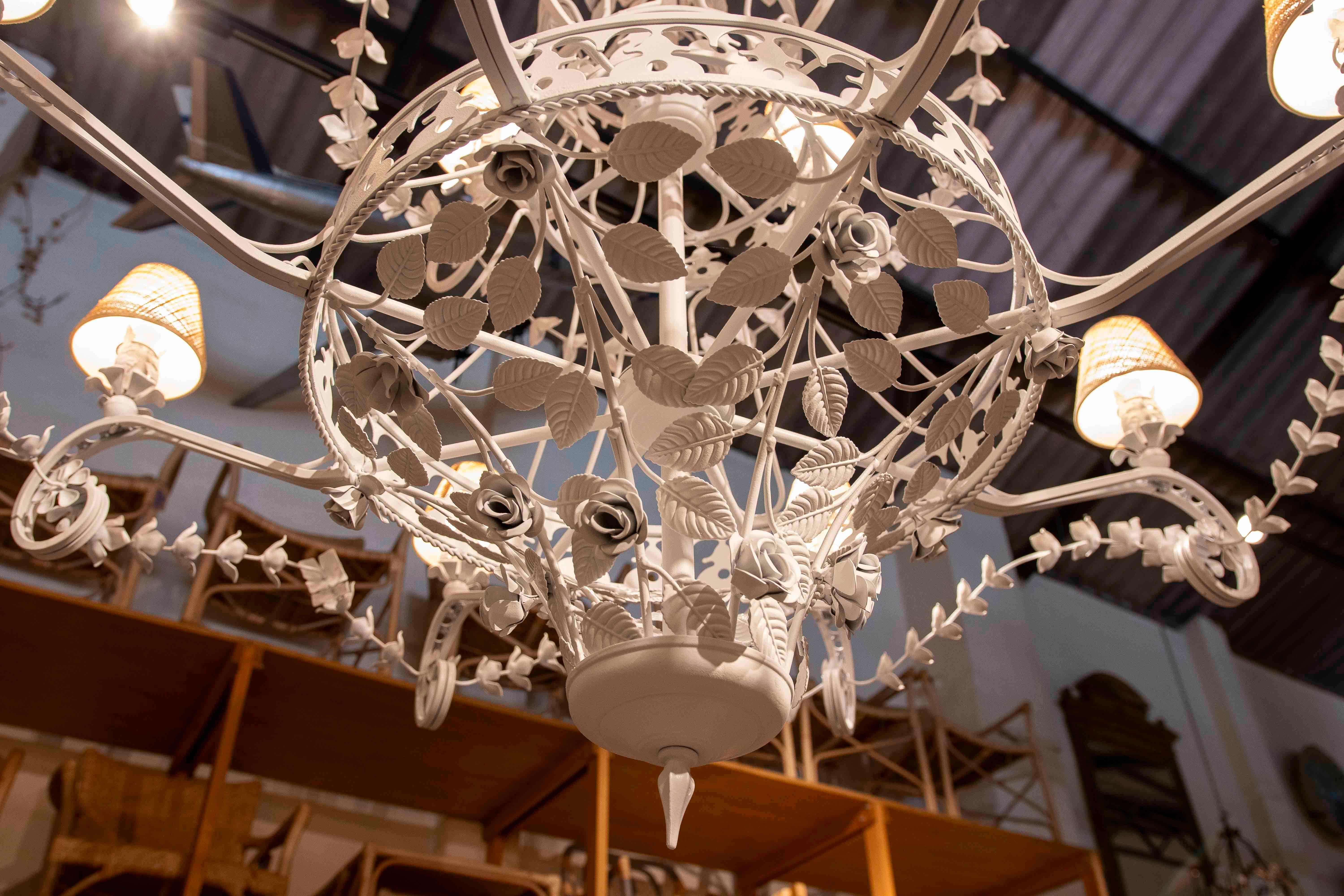1990s Large Crown Style Ceiling Lamp in White Iron with Leaves For Sale 2