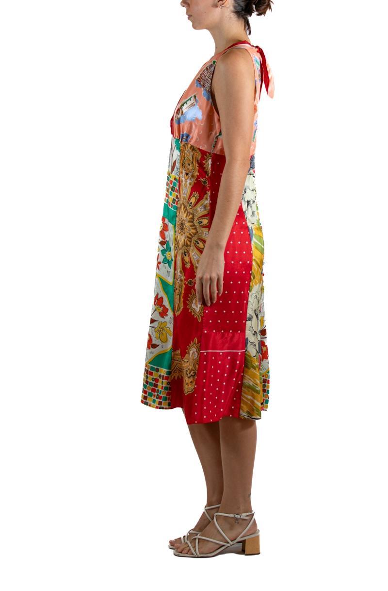 1990S LAUNDRY BY SHELLI SEGAL Mixed Pinks Silk Dress In Good Condition For Sale In New York, NY