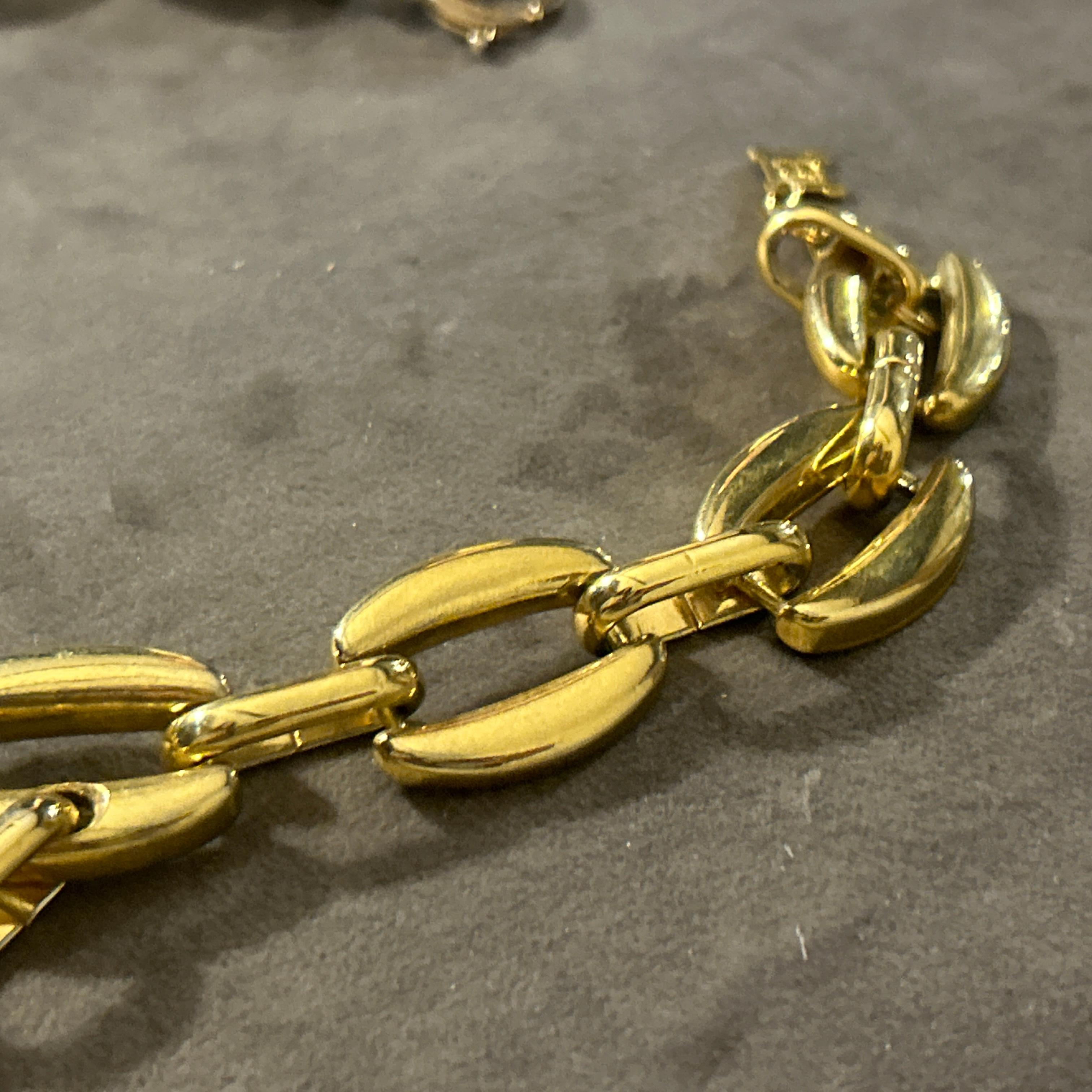 Laura Biagiotti, collier ras du cou avec médaillon en coquillage de couleur or, années 1990 en vente 4