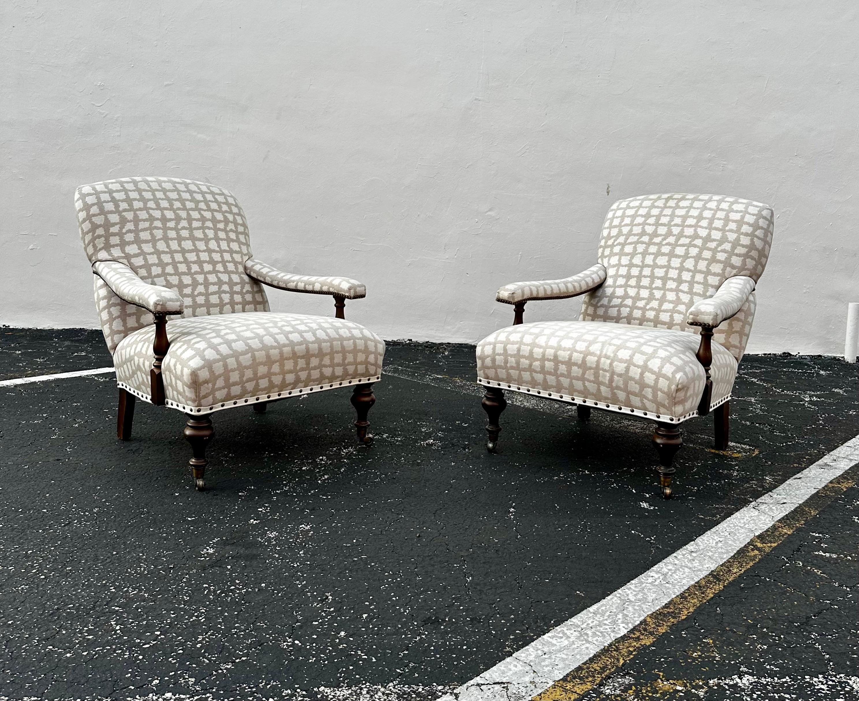 Fin du 20e siècle 1990 Lee Industries Bibliothèque anglaise Biege White Linen  sur roulettes, ensemble de 2 en vente