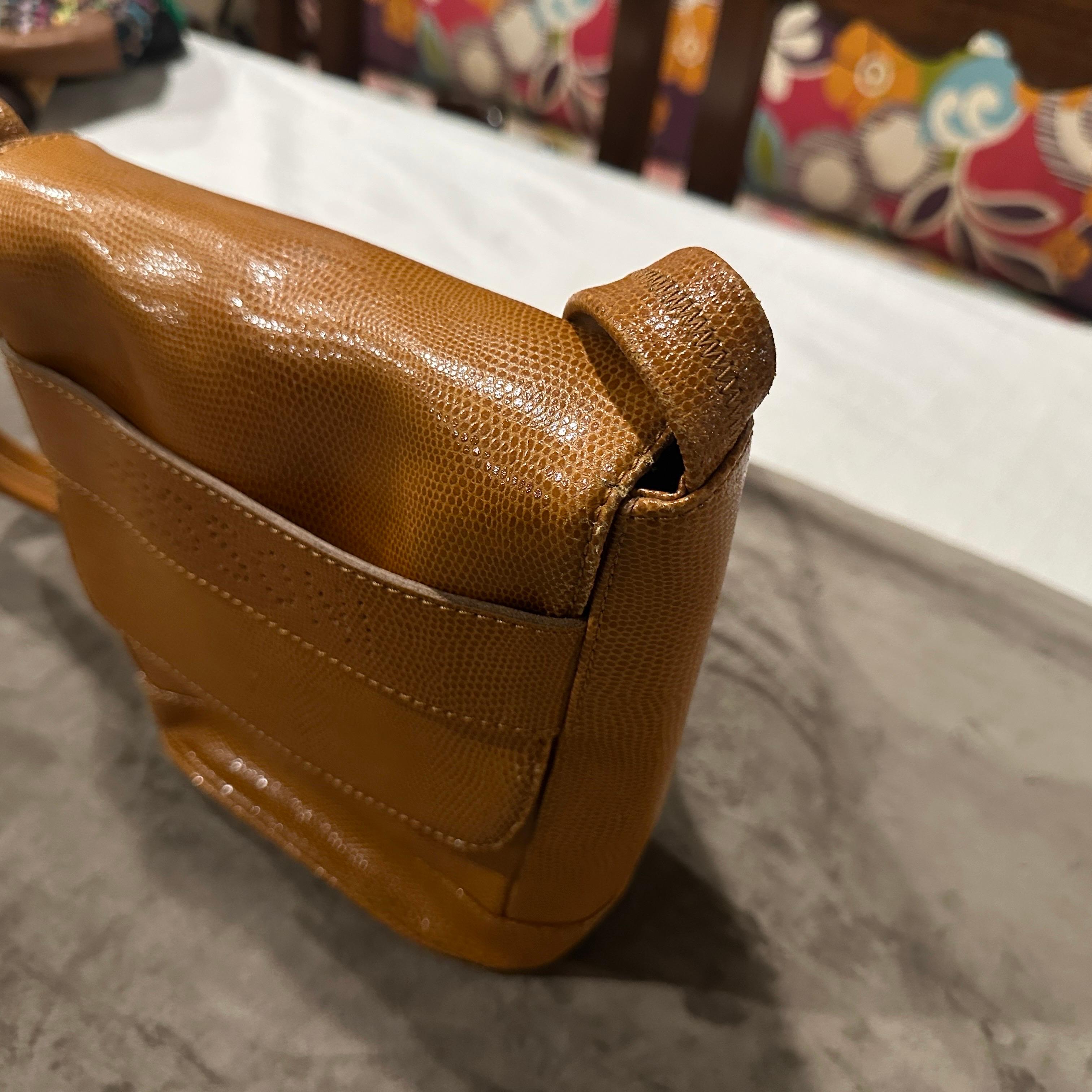 1990 - Porte-monnaie en cuir marron clair de Missoni en vente 1