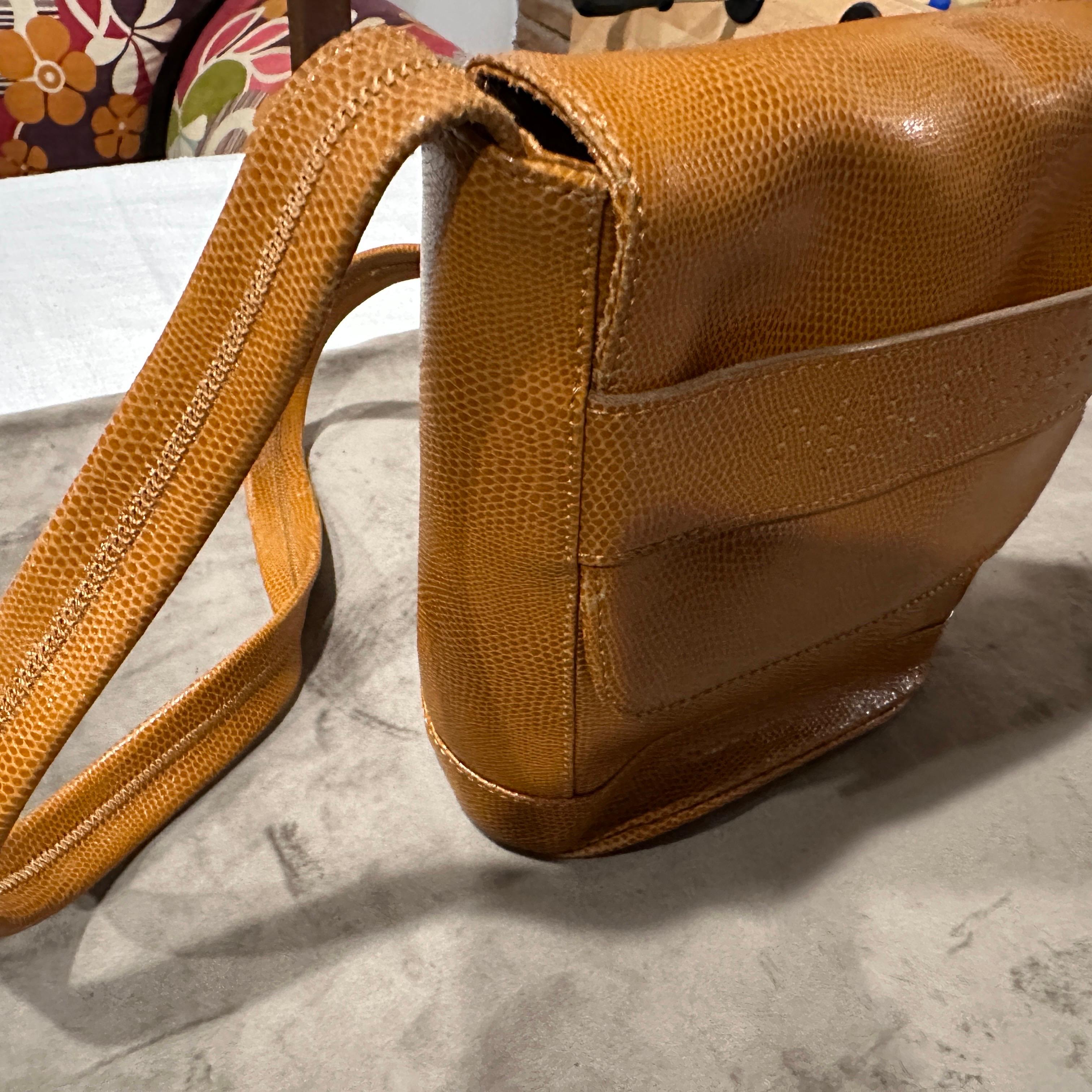 1990 - Porte-monnaie en cuir marron clair de Missoni en vente 2