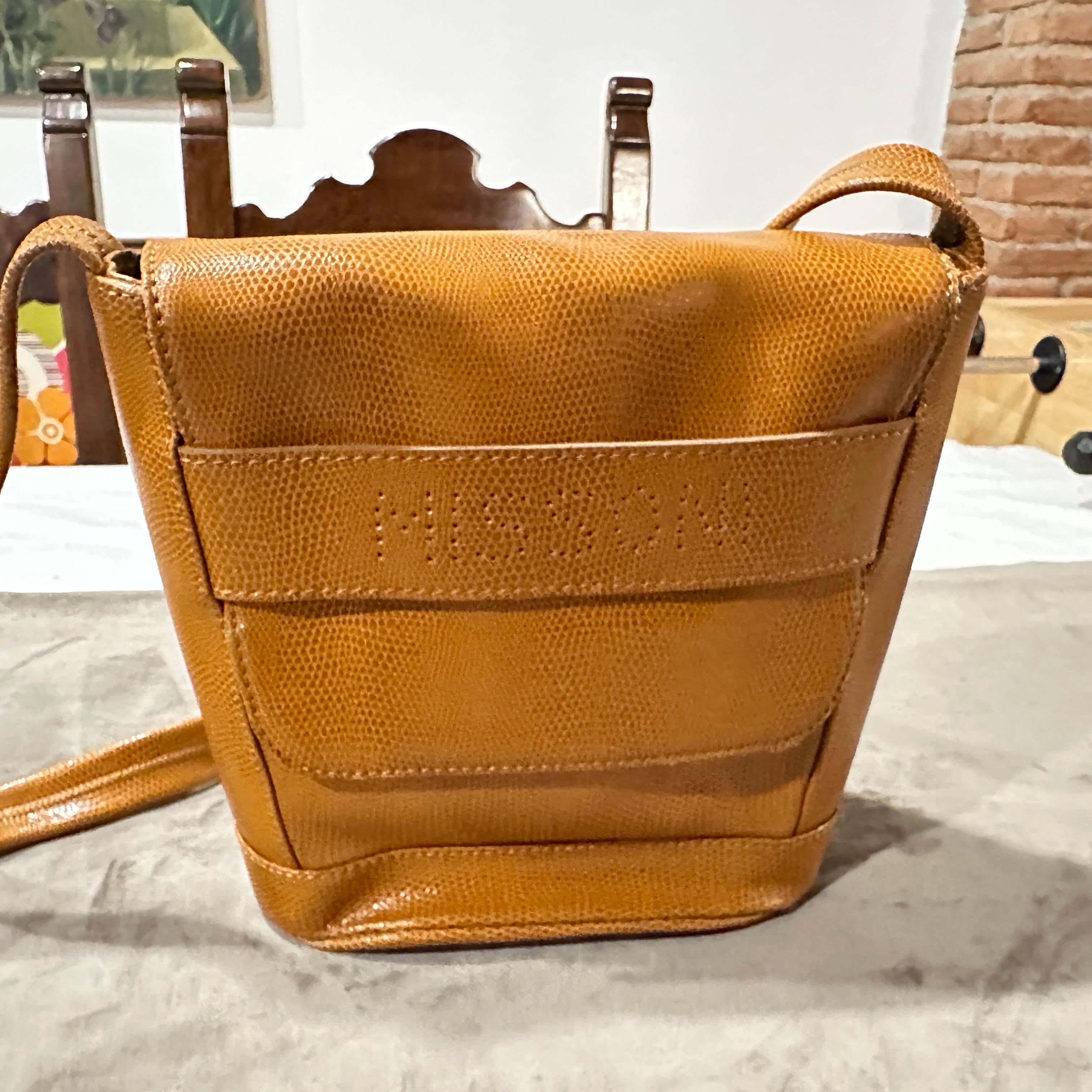 1990 - Porte-monnaie en cuir marron clair de Missoni en vente 3