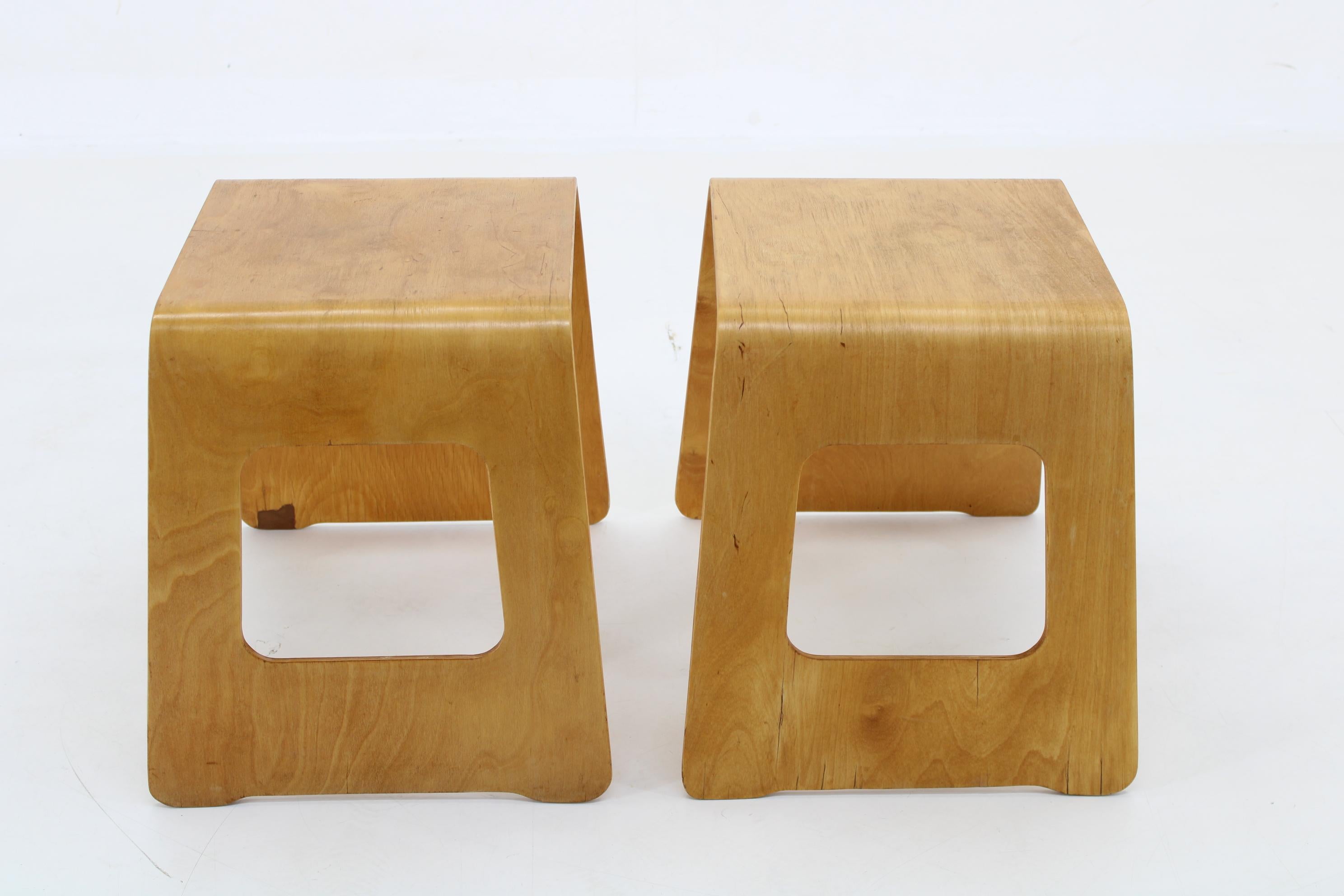 1990s Lisa Norinder Pair of Wooden Stools for Ikea, Sweden In Good Condition For Sale In Praha, CZ