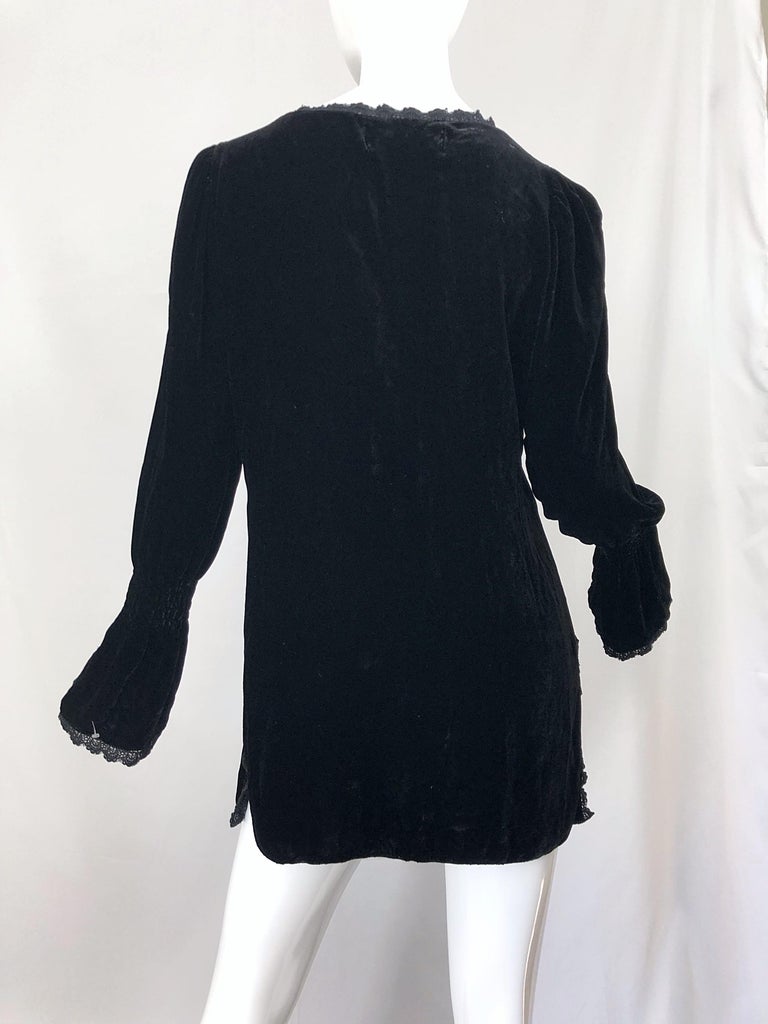 1990s Liz Jacobsson Paris Black Silk Velvet Poet Sleeve Tunic Top 90s Mini Dress For Sale 8