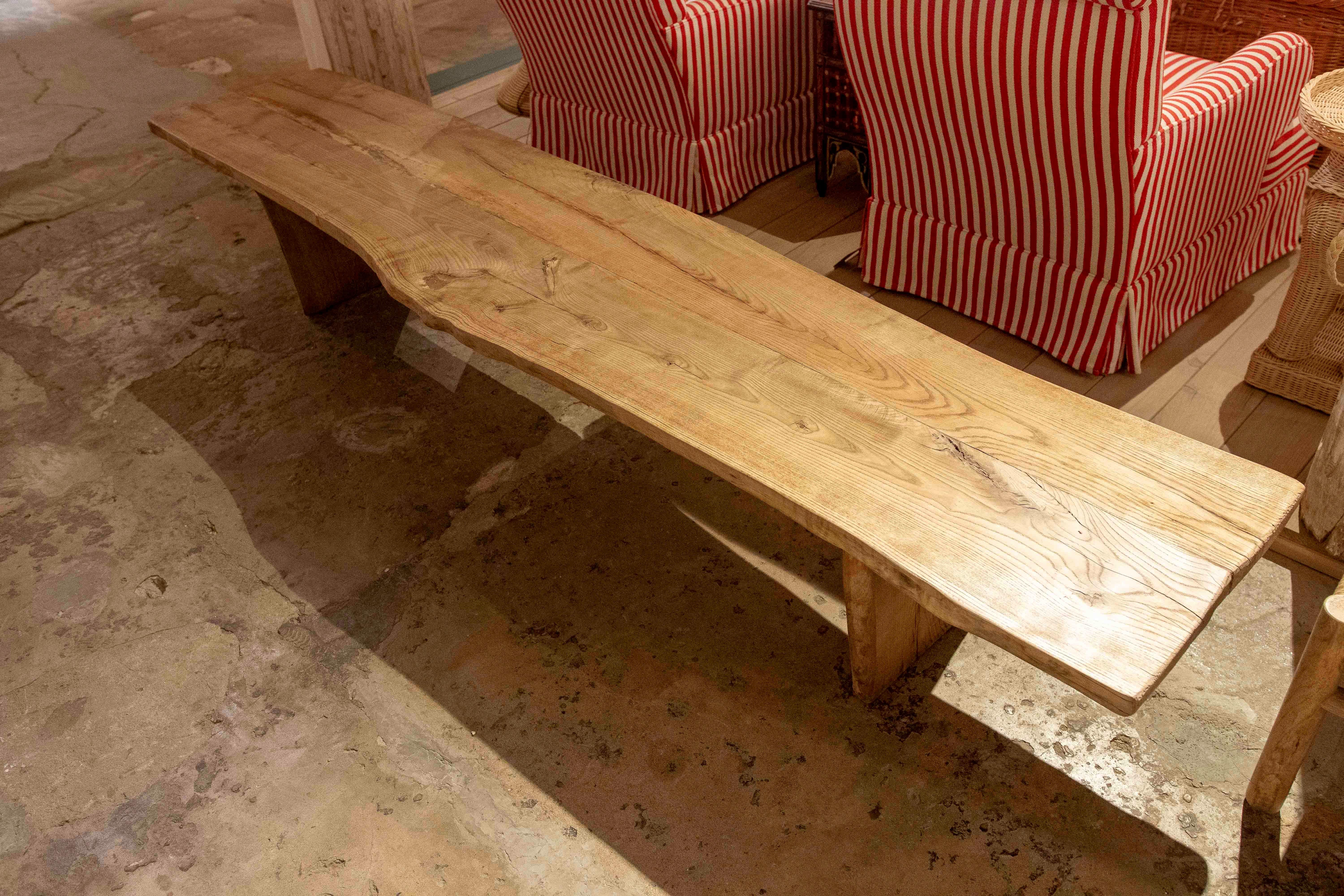 1990 Long banc rustique en Wood Solid avec une finition naturelle Bon état - En vente à Marbella, ES