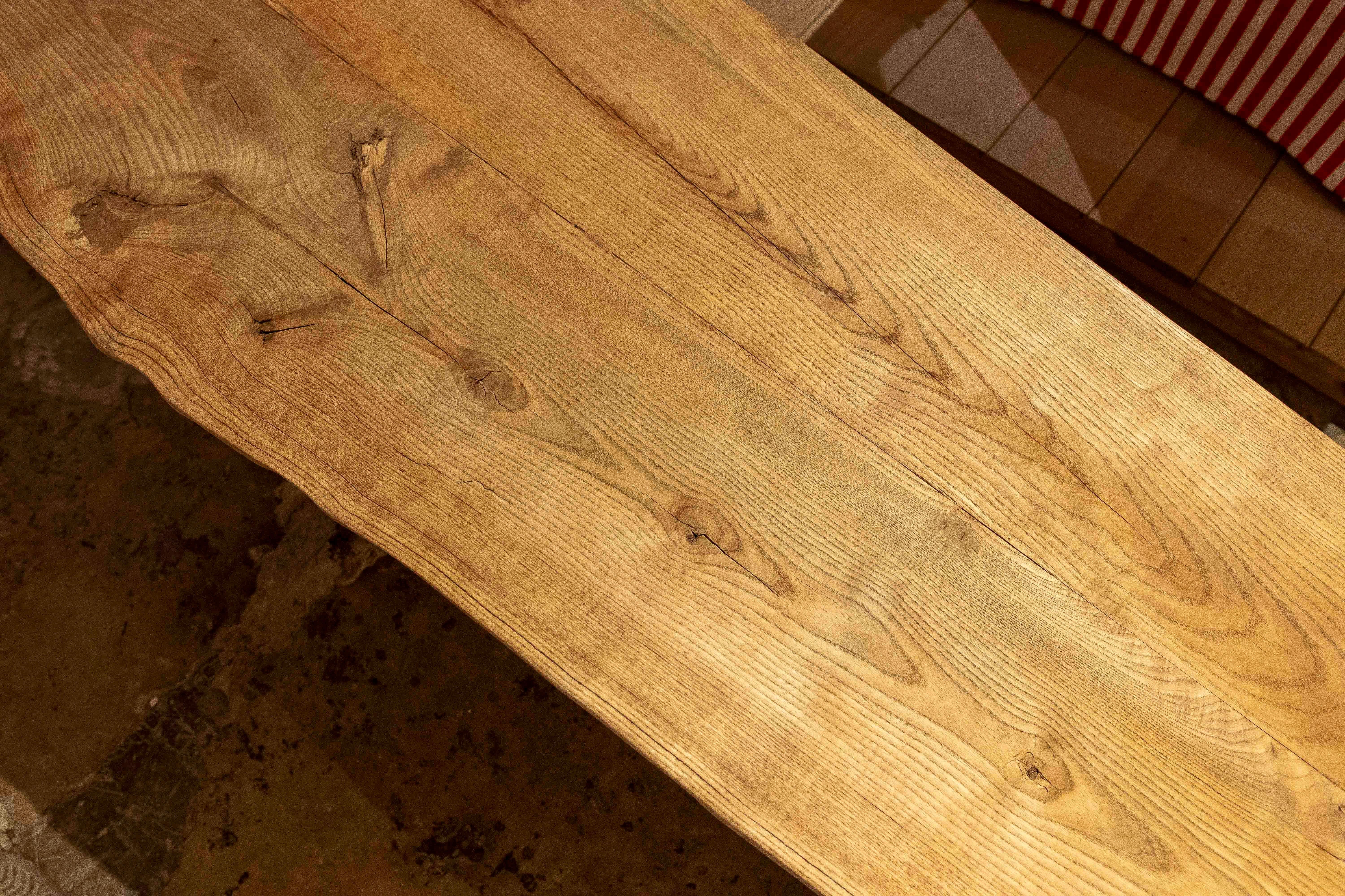 1990 Long banc rustique en Wood Solid avec une finition naturelle en vente 1