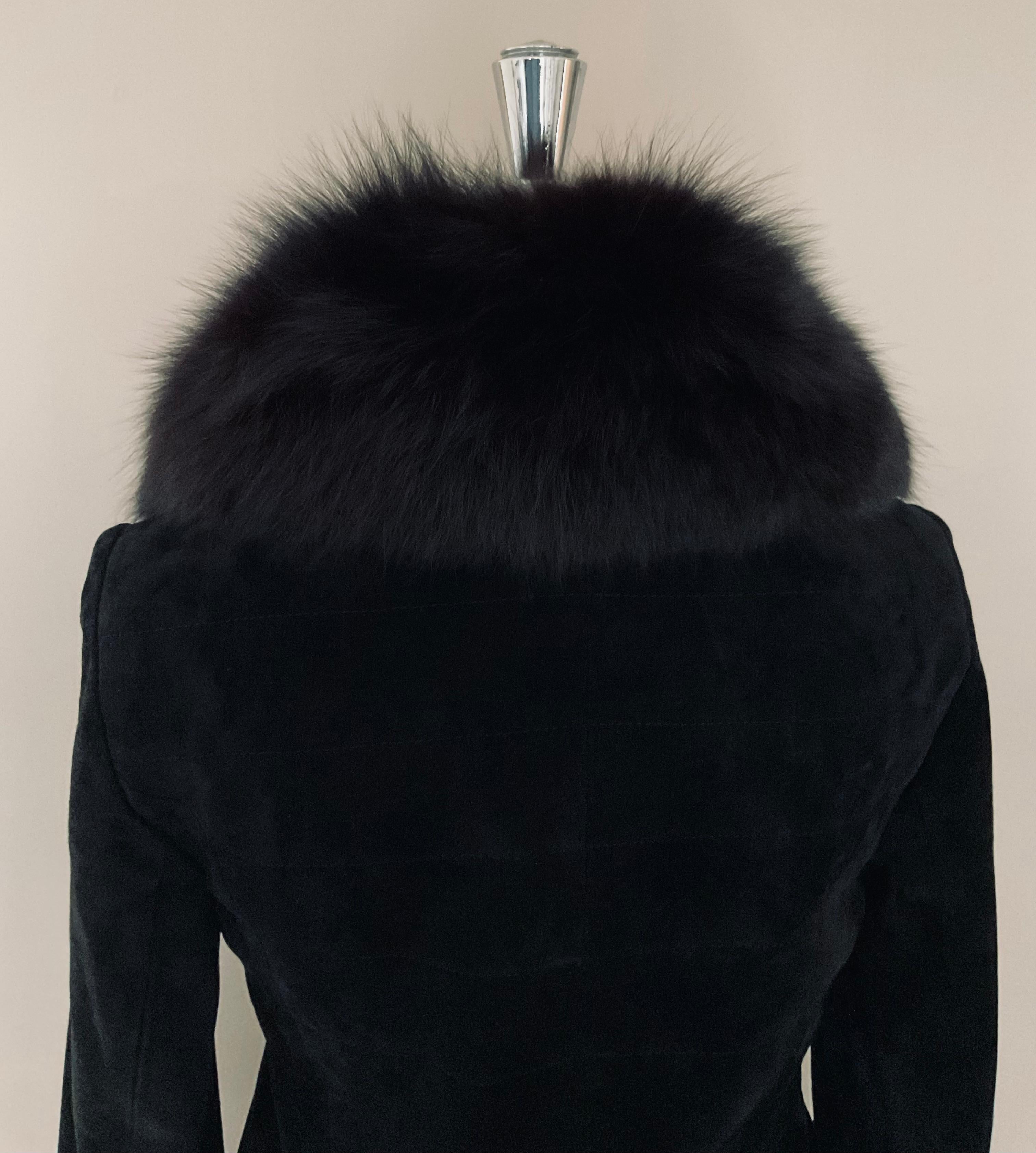 1990 Long manteau en daim avec col en fourrure en vente 1