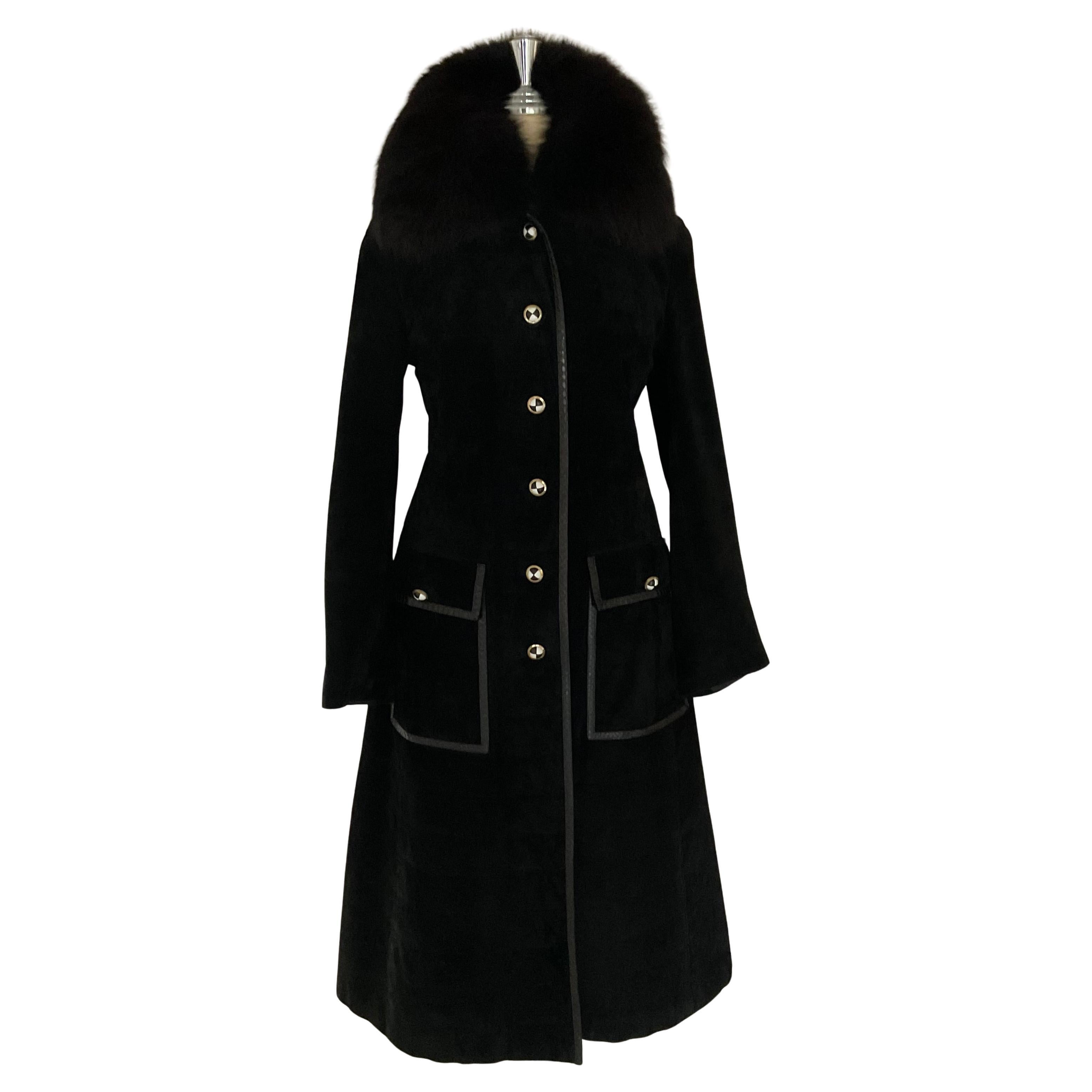 Cappotto lungo in pelle scamosciata anni
90 con colletto di pelliccia