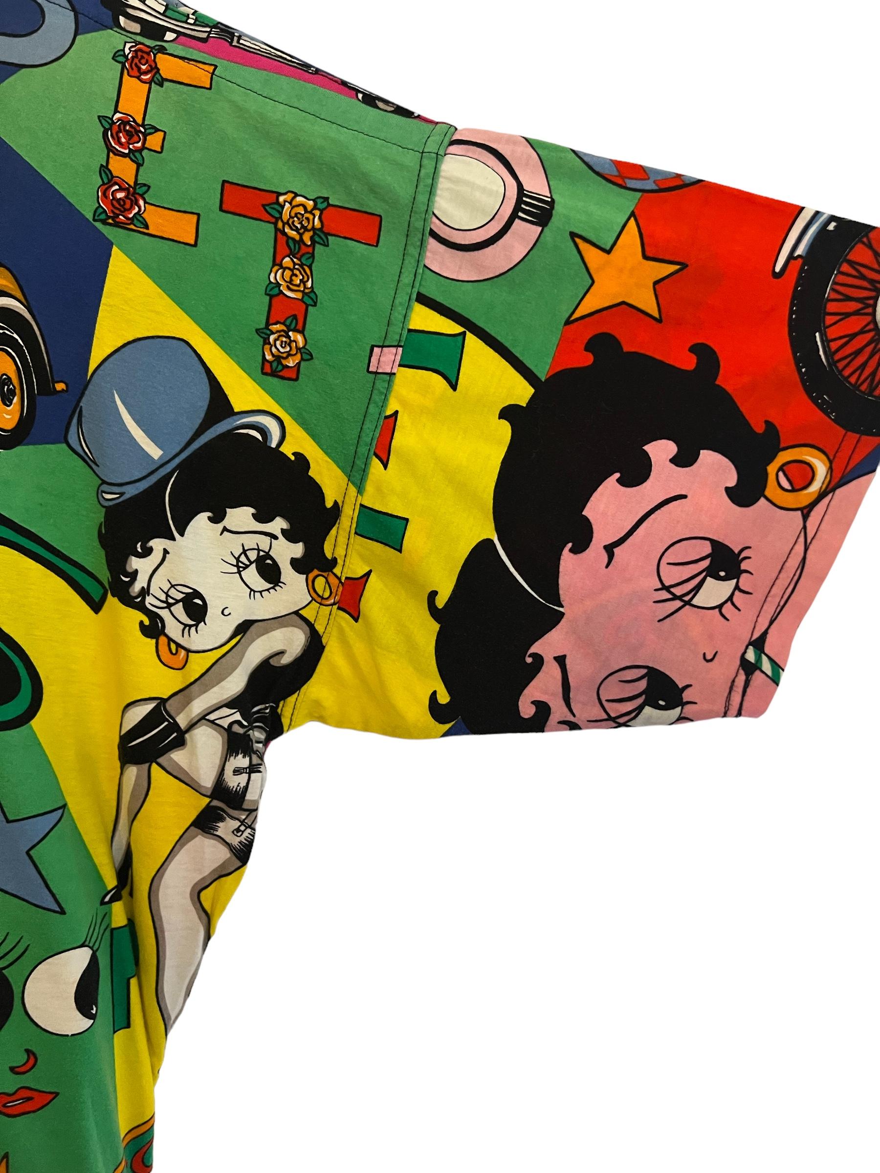 1990's Loud Vintage Gianni Versace Betty Boop Colourful Cartoon Pattern T-Shirt For Sale 1