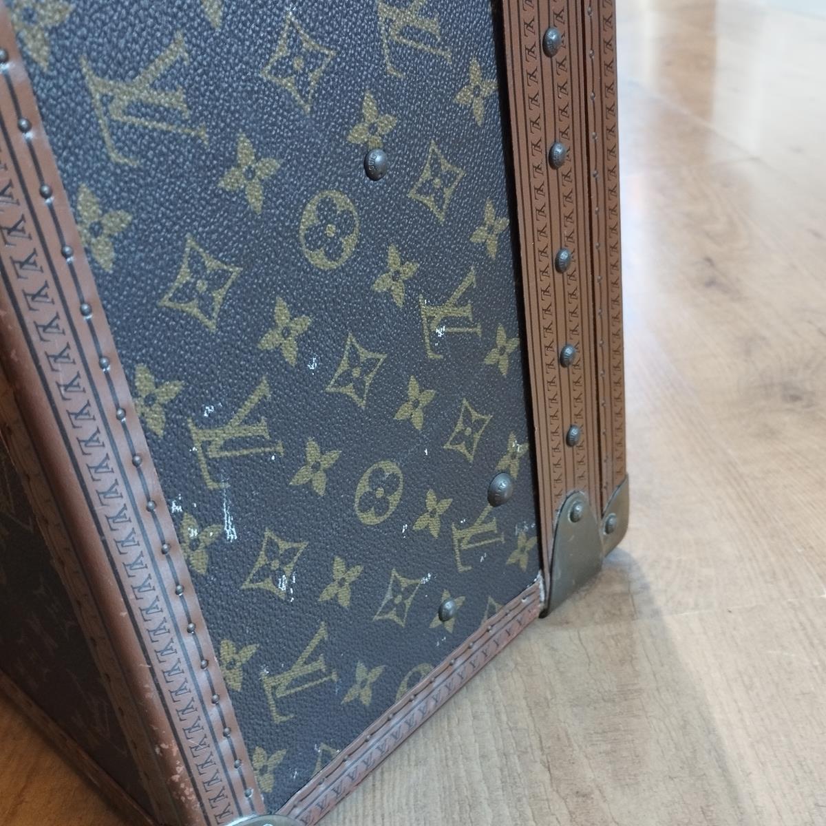1990s Louis Vuitton Alzer 80 For Sale 9
