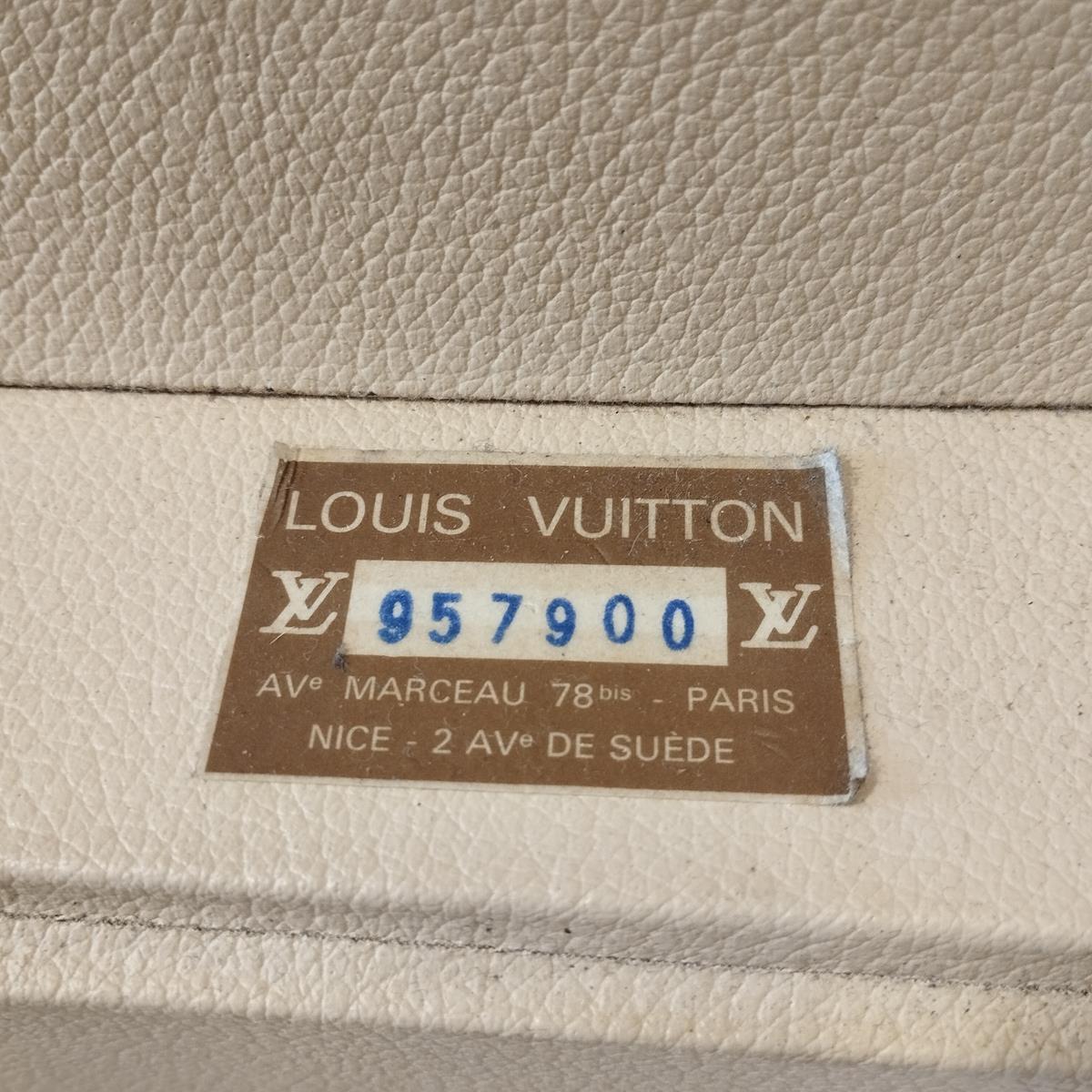 1990s Louis Vuitton Alzer 80 For Sale 4