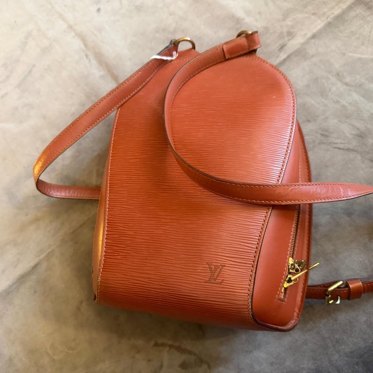 1990s Louis Vuitton Brown Epi Leather Mabillon Small 