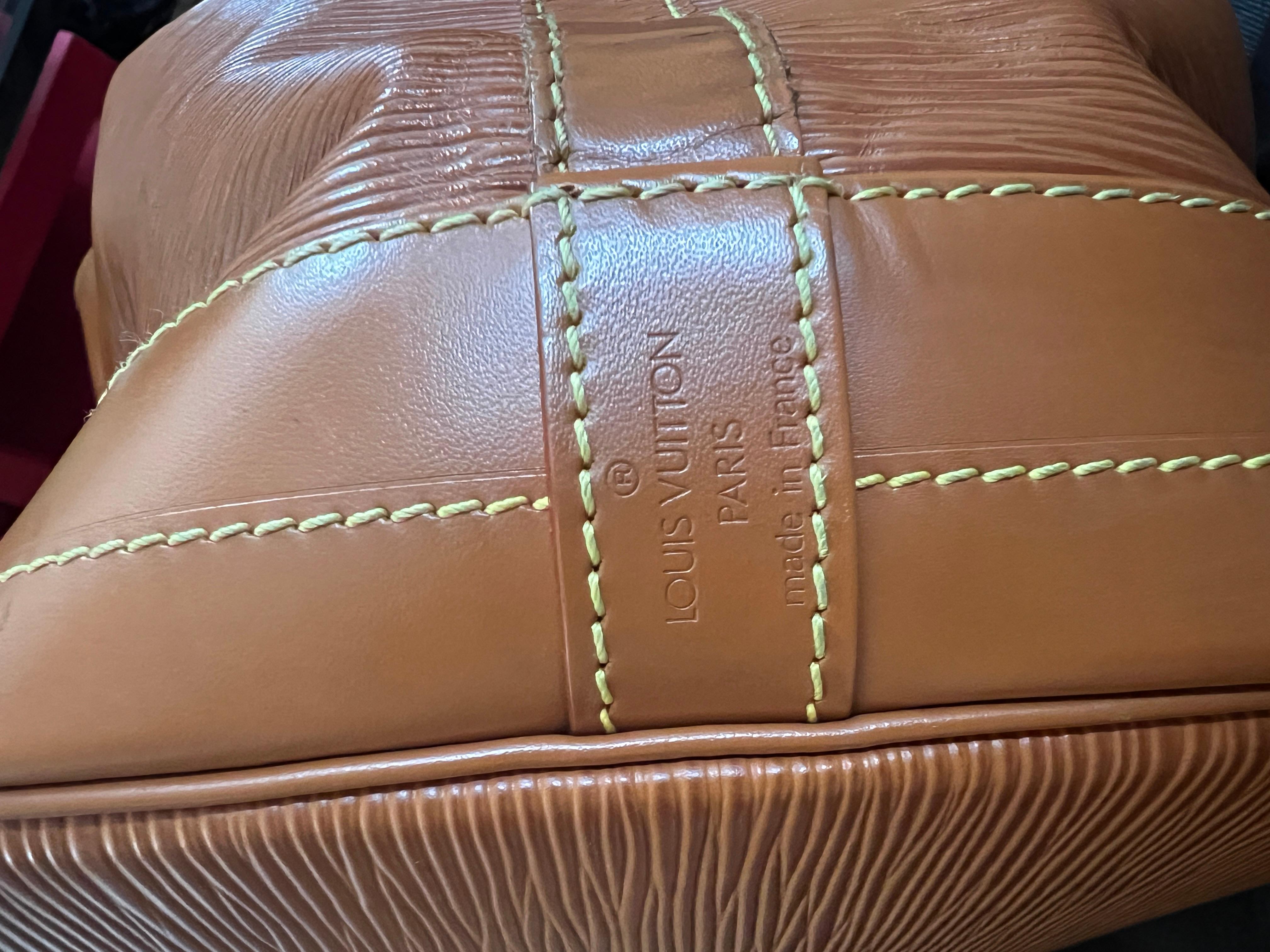 1990er Louis Vuitton Cipango Gold Epi Leder Noe GM Bucket Bag (Braun) im Angebot