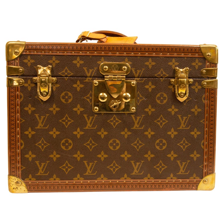 1990er Louis Vuitton Monogram Hard Shell Boite Pharmacie  