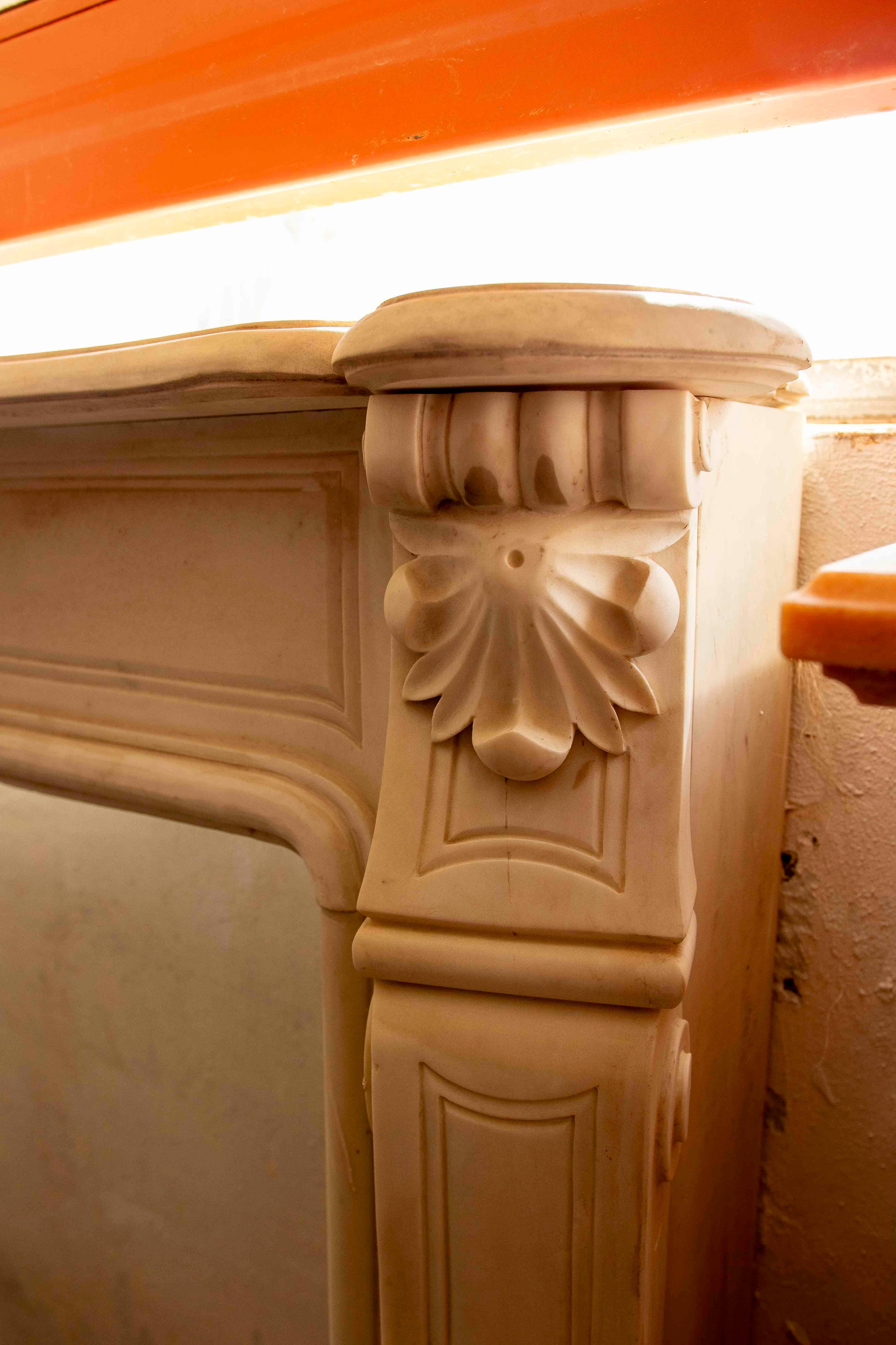 1990s Louis XV Style Carved White Marble Fireplace For Sale 6