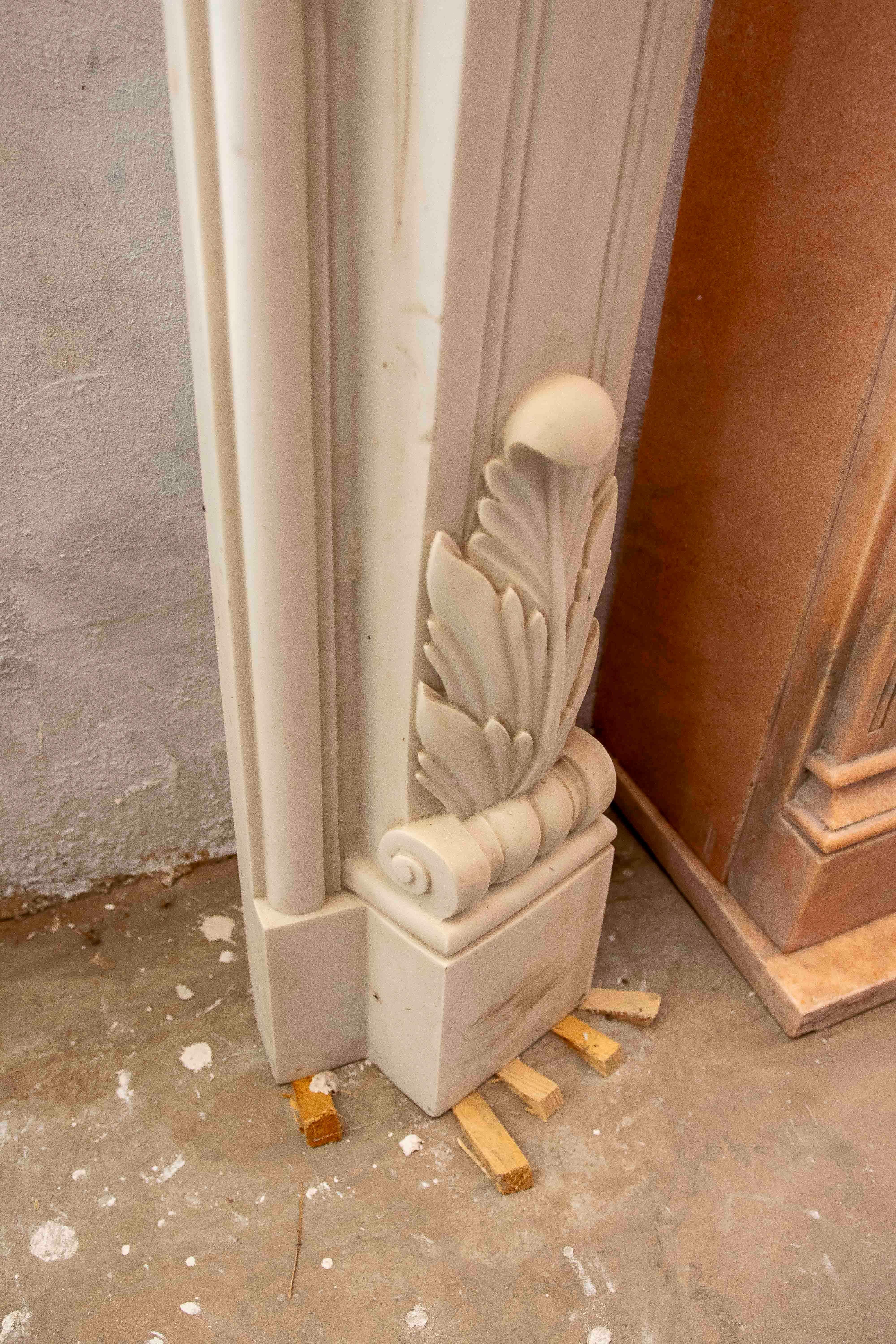 1990s Louis XV Style Carved White Marble Fireplace For Sale 2