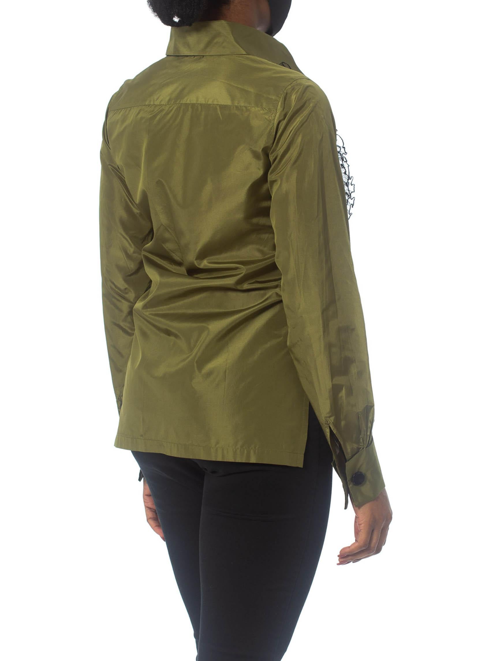 1990S LOULOU DEL LA FALAISE Olive Green Silk Taffeta Blouse With Chantilly Lace In Excellent Condition For Sale In New York, NY