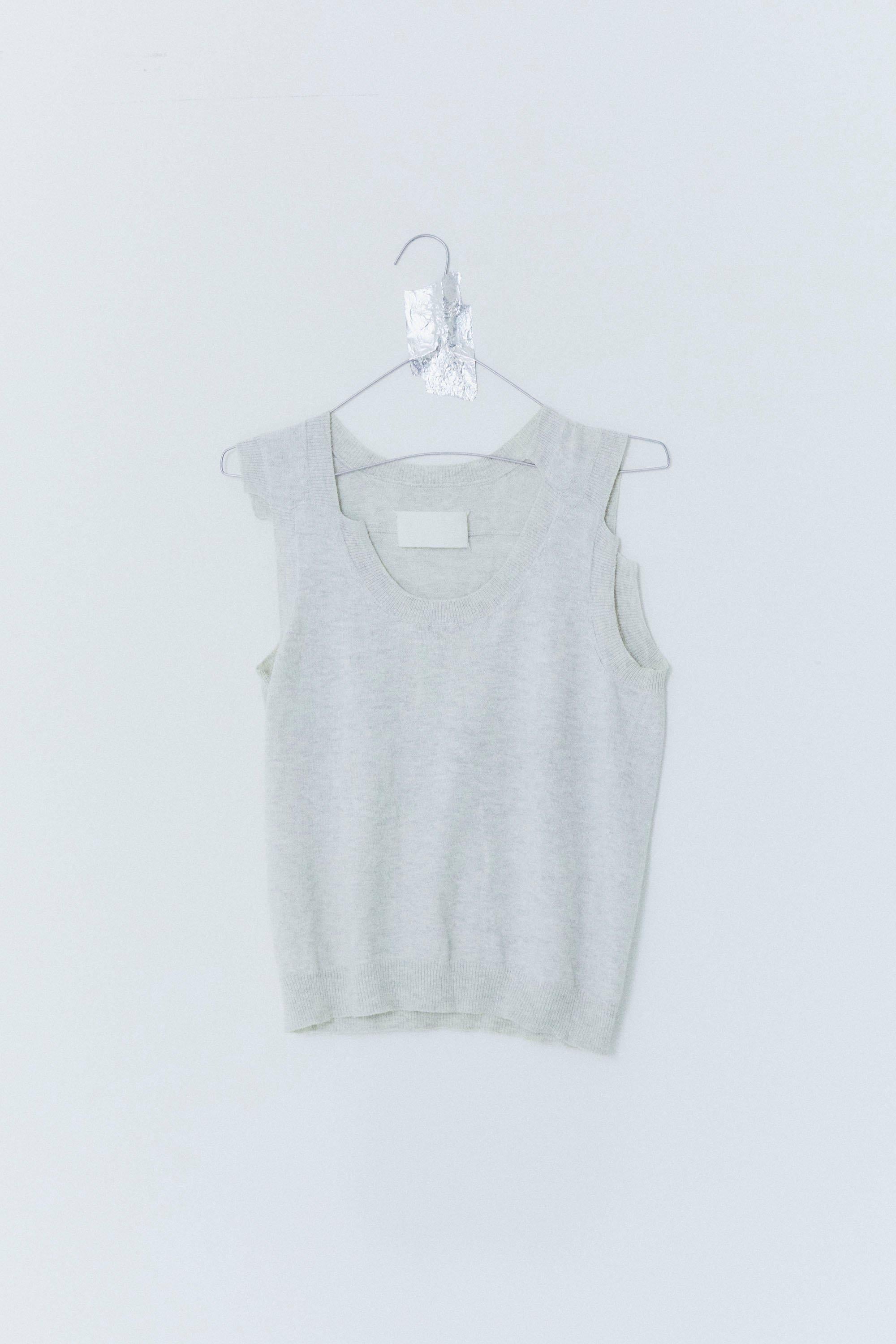 1990s Maison Martin Margiela Sleeveless Sweater In Good Condition For Sale In London, GB