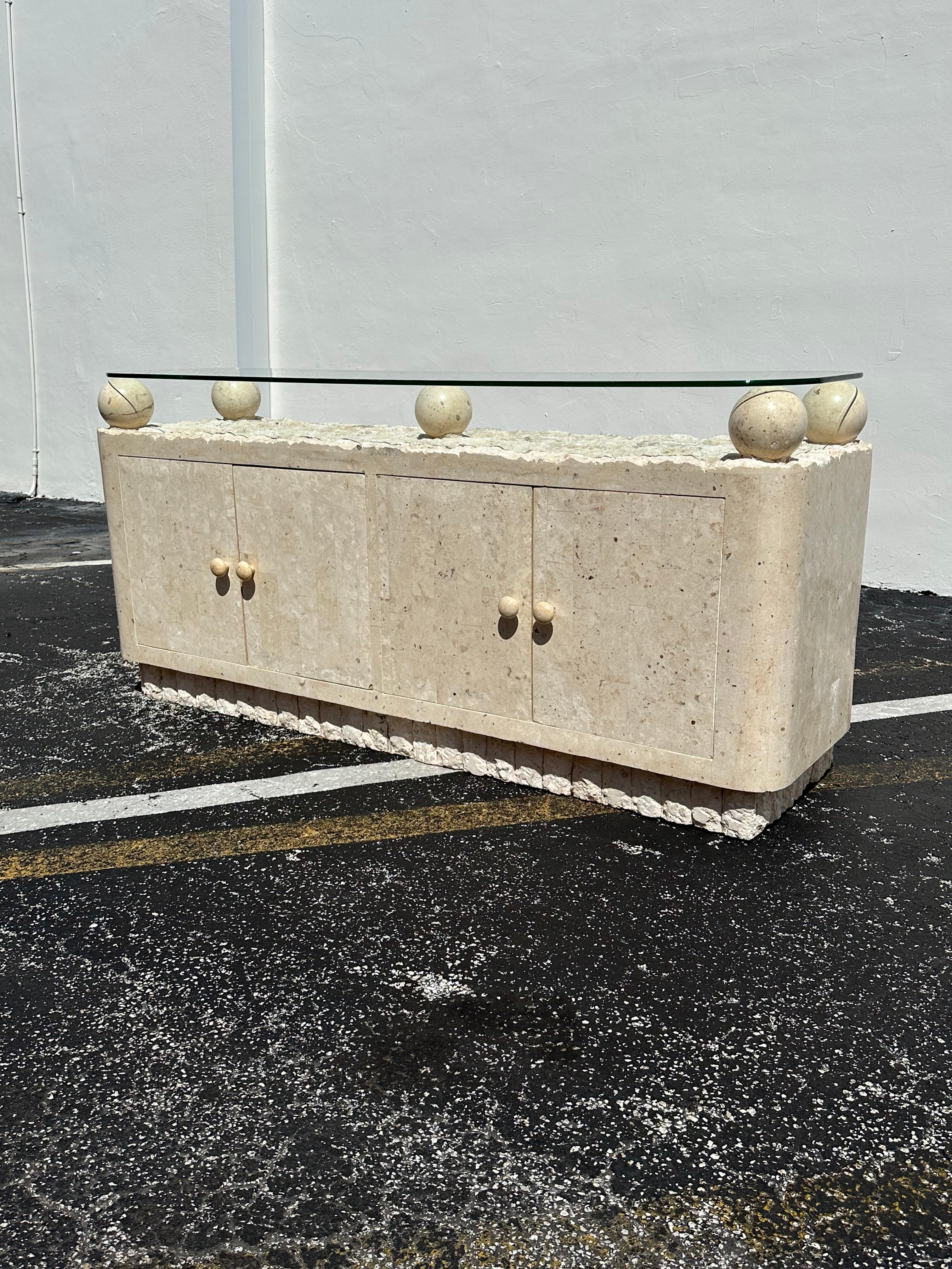 Post-Modern Maitland Smith Style Tessellated Mactan Stone Orb Credenza In Good Condition For Sale In Fort Lauderdale, FL