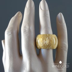 1990s Majo Fruithof Modern Sculpted Gold Band Ring, Switzerland