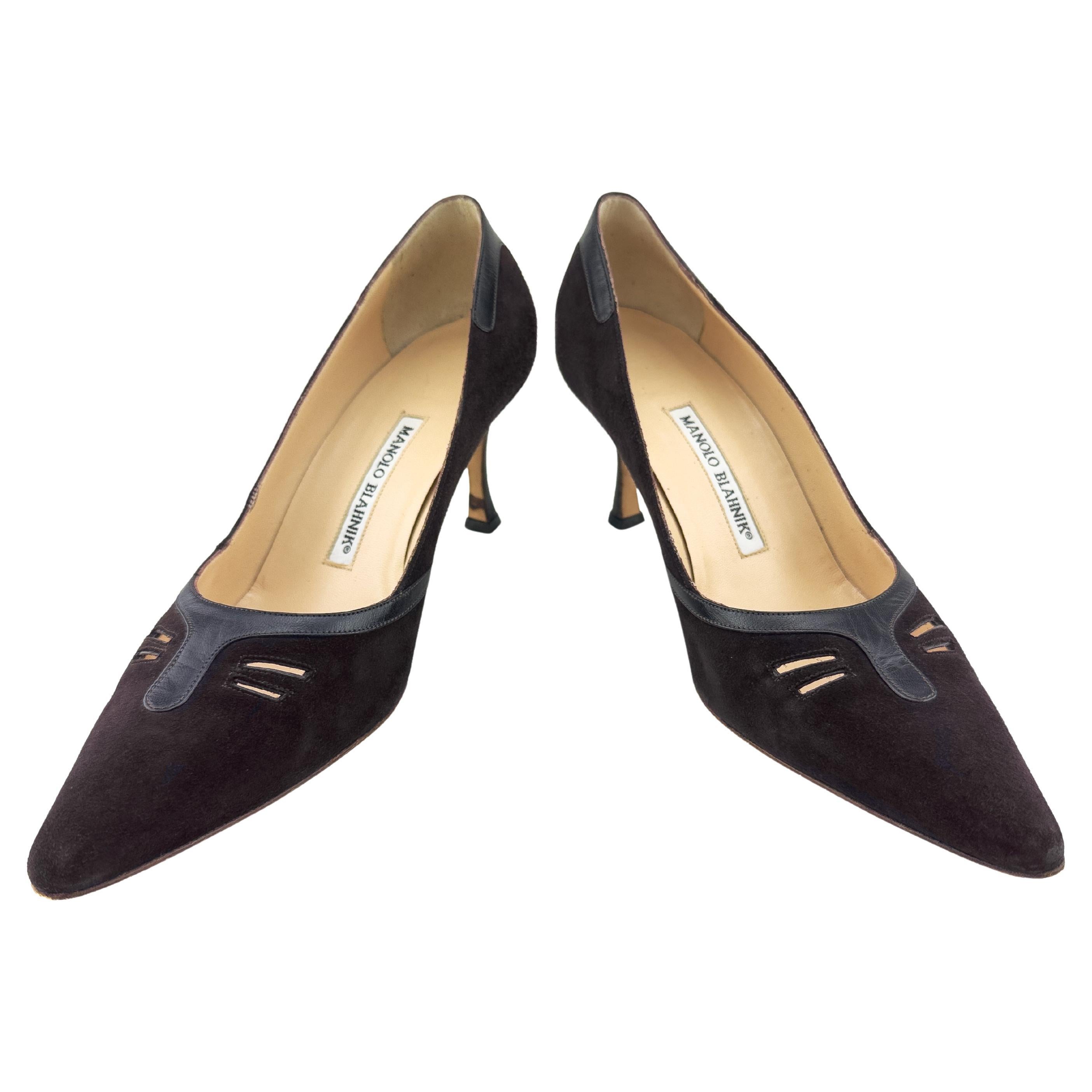 1990s Manolo Blahnik Dark Brown Suede Pumps For Sale