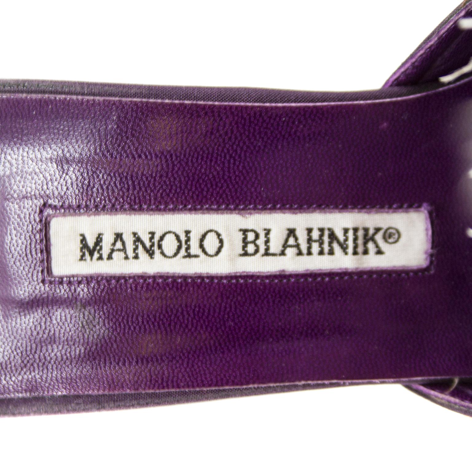 1990s Manolo Blahnik Feathered Mules In Good Condition In Toronto, Ontario
