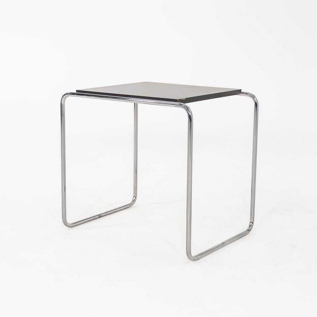 Moderne 1990 Marcel Breuer for Thonet Laccio Tall Side / End Table in Black Laminate en vente