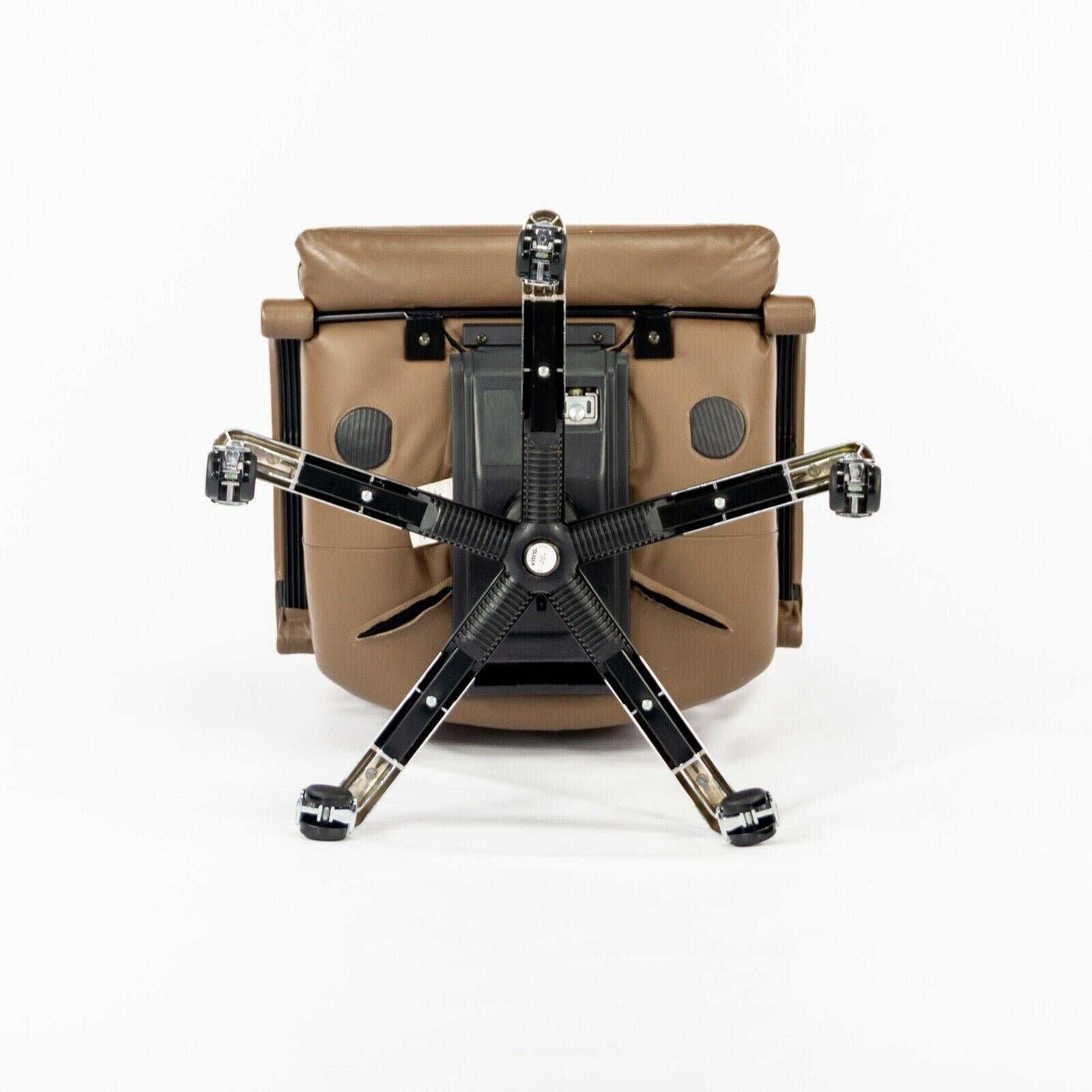 1990 Mario Bellini Vitra Figura High Back Desk Chair in Brown Leather (Chaise de bureau à haut dossier en cuir Brown) en vente 1
