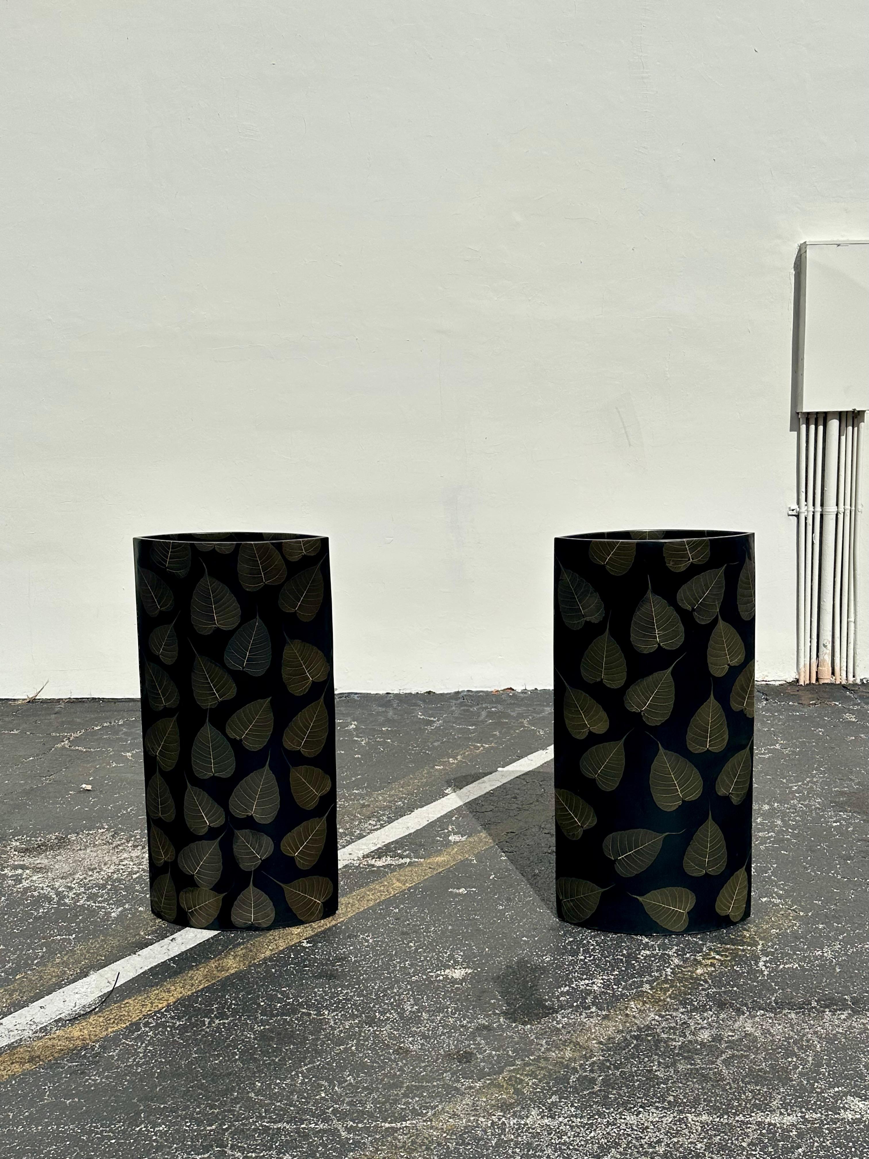 1990 Marquis Collection of Beverly Hills Floor Vase Planters, Set of 2 en vente 5