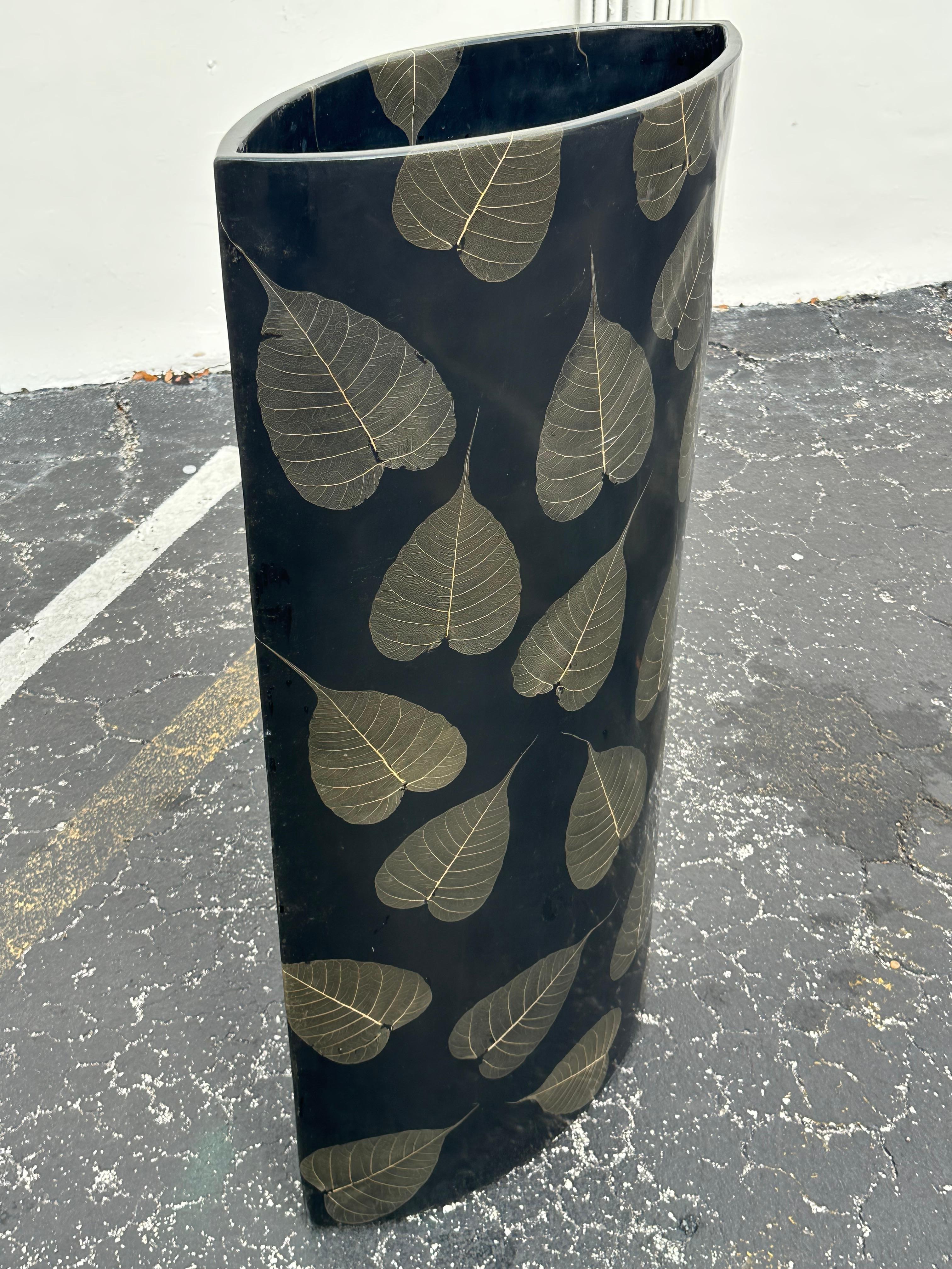 1990 Marquis Collection of Beverly Hills Floor Vase Planters, Set of 2 en vente 6
